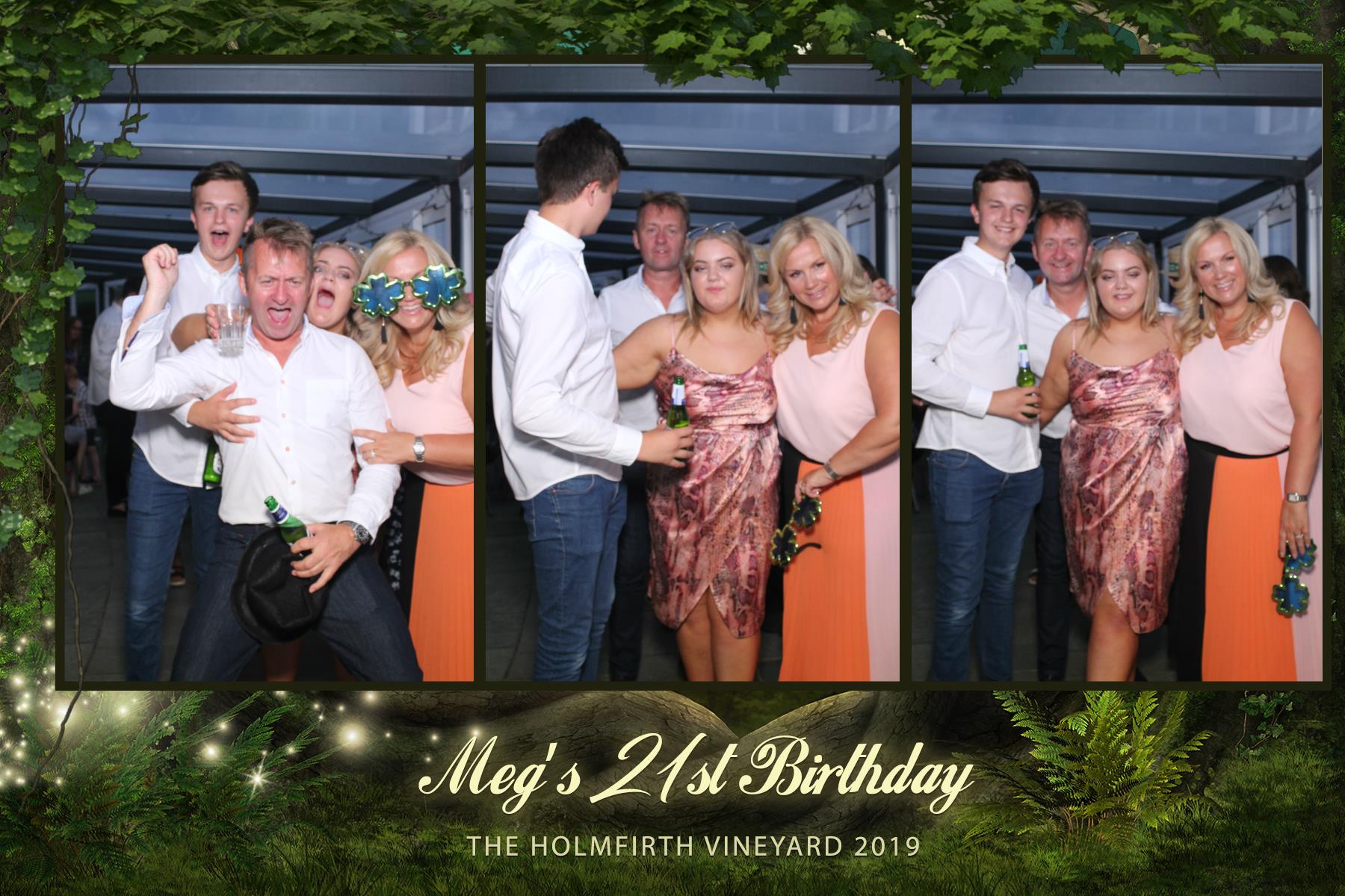 Meg's 21st birthday party  | View more photos from the event at gallery.magicimages.uk/u/MagicImages/Megs-21st-birthday-party