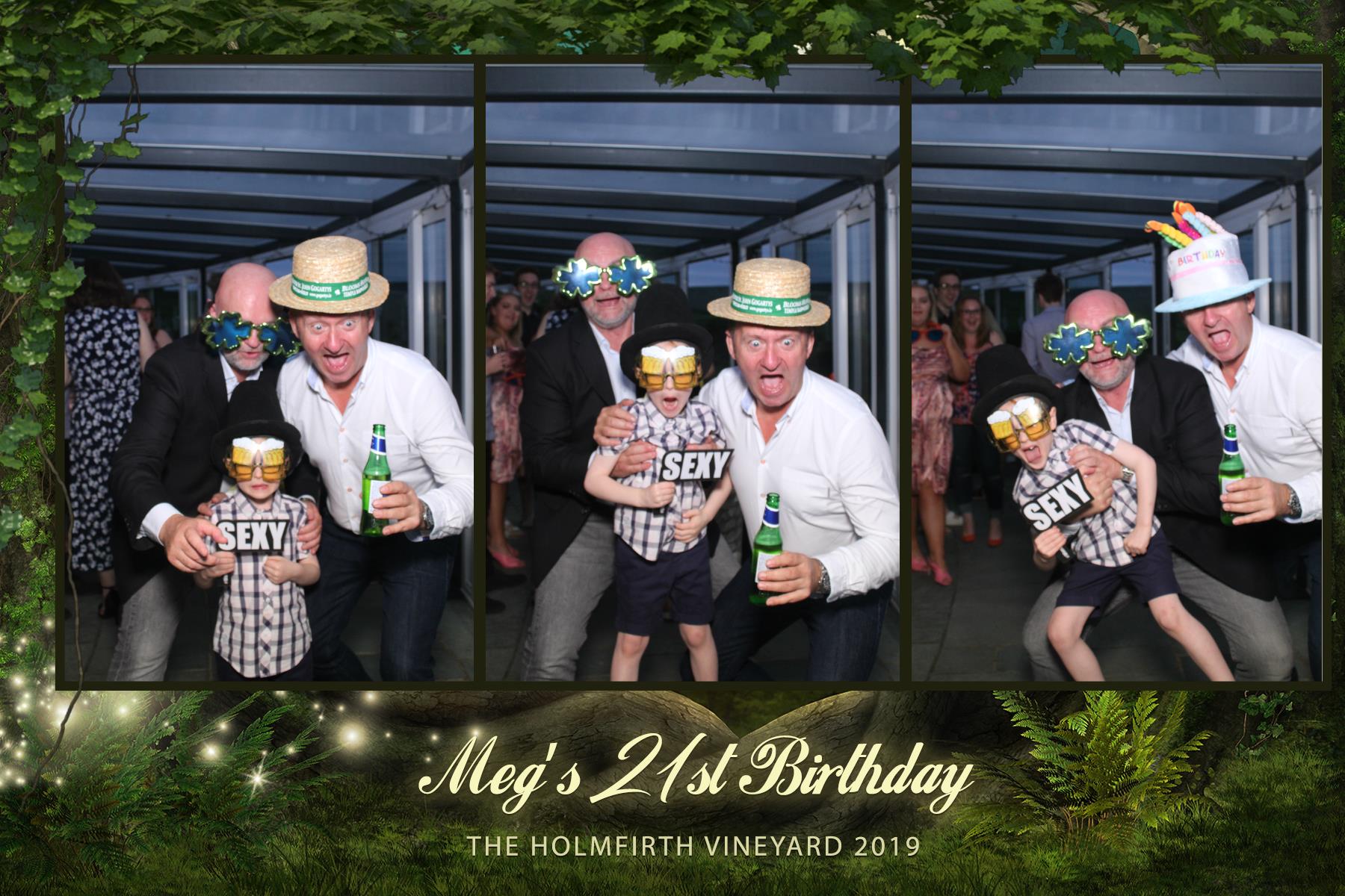 Meg's 21st birthday party  | View more photos from the event at gallery.magicimages.uk/u/MagicImages/Megs-21st-birthday-party