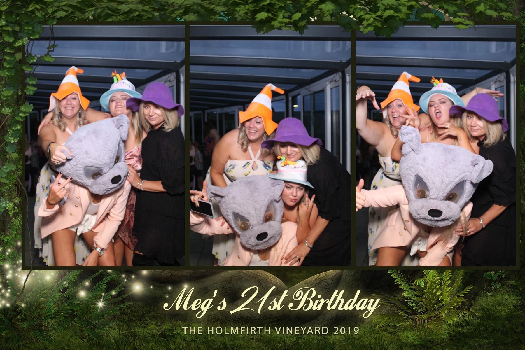 Meg's 21st birthday party  | View more photos from the event at gallery.magicimages.uk/u/MagicImages/Megs-21st-birthday-party