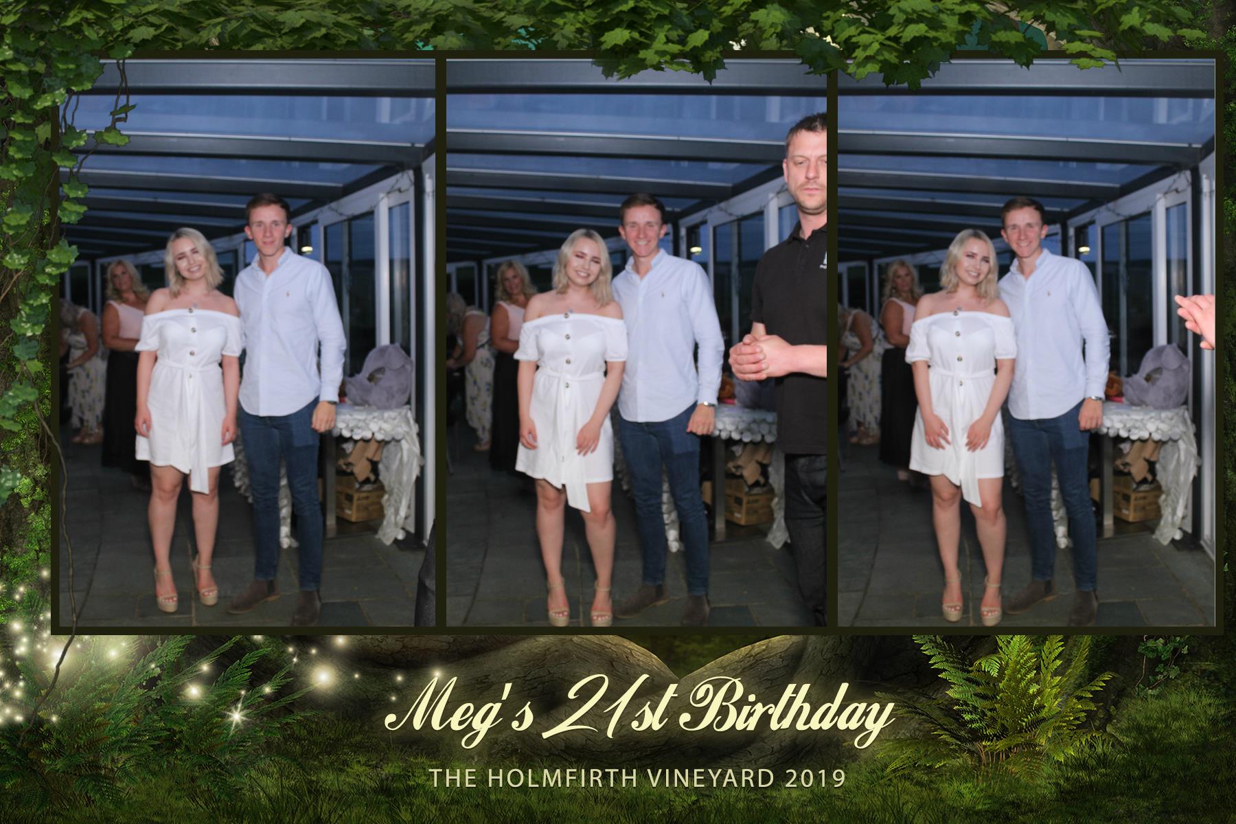 Meg's 21st birthday party  | View more photos from the event at gallery.magicimages.uk/u/MagicImages/Megs-21st-birthday-party