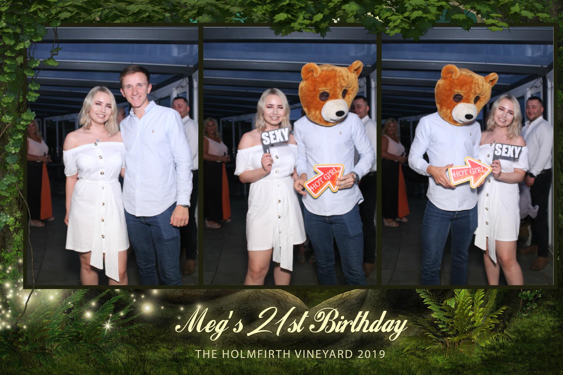 Meg's 21st birthday party  | View more photos from the event at gallery.magicimages.uk/u/MagicImages/Megs-21st-birthday-party