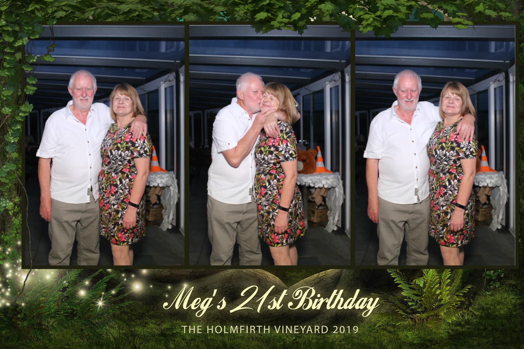 Meg's 21st birthday party  | View more photos from the event at gallery.magicimages.uk/u/MagicImages/Megs-21st-birthday-party