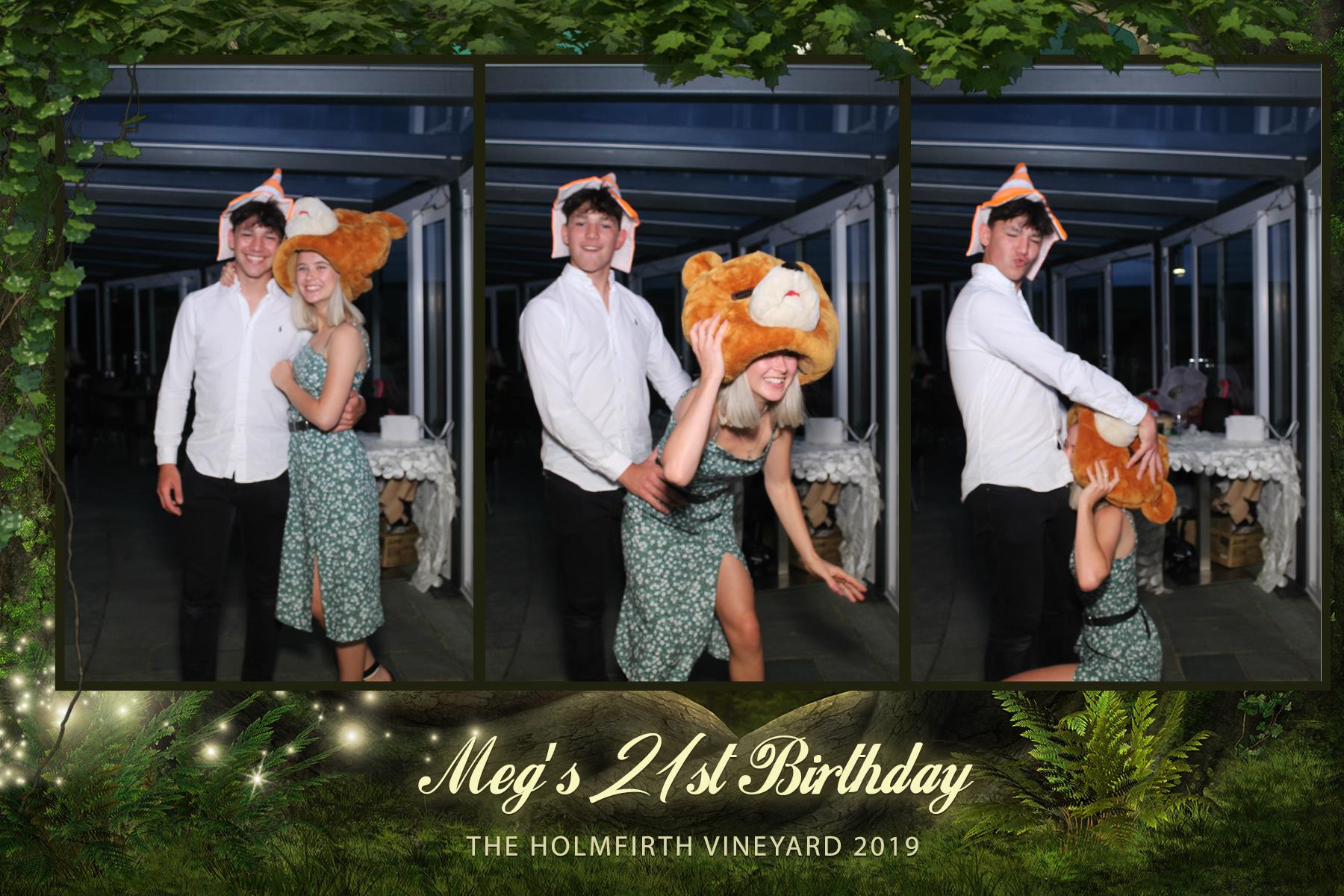 Meg's 21st birthday party  | View more photos from the event at gallery.magicimages.uk/u/MagicImages/Megs-21st-birthday-party