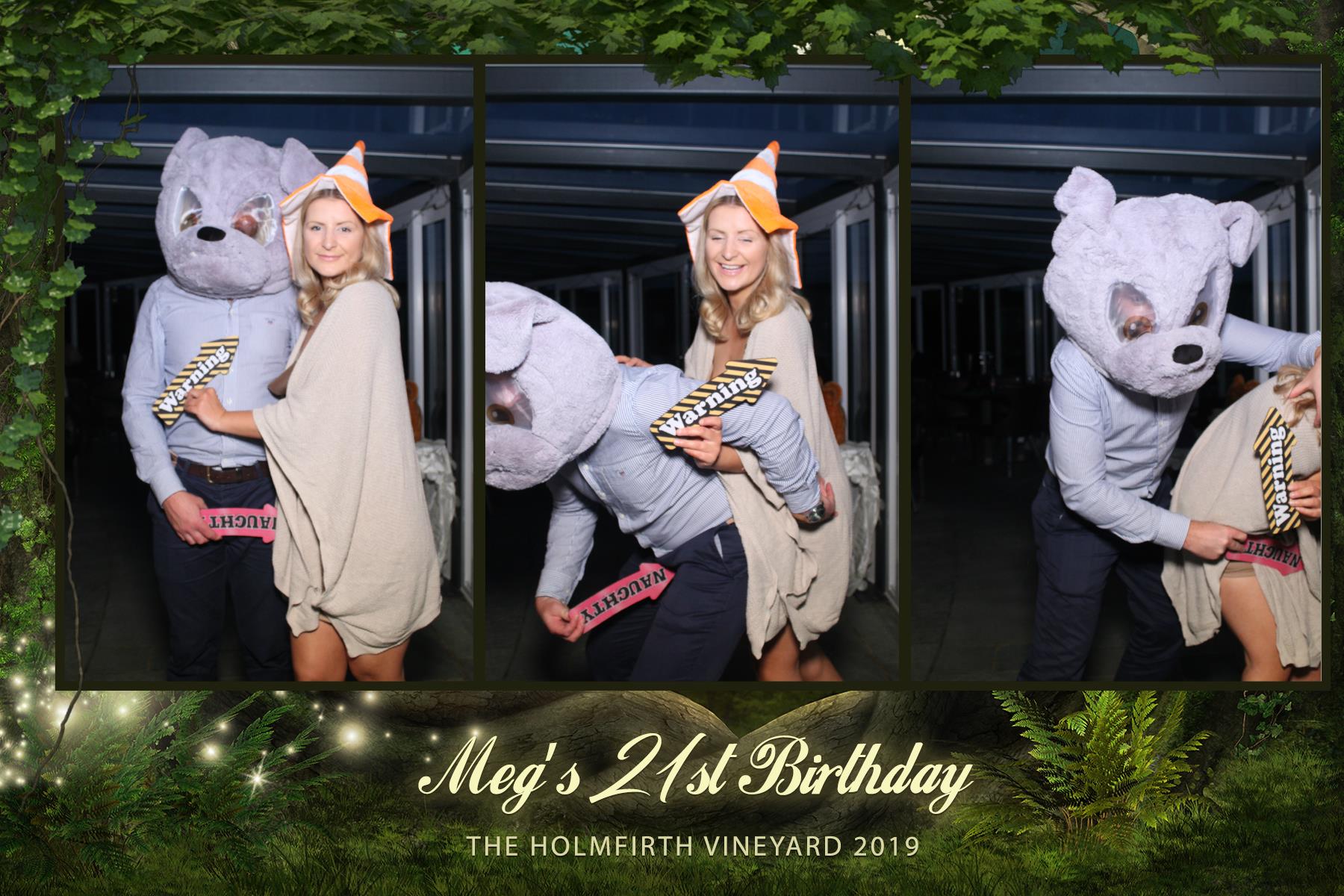 Meg's 21st birthday party  | View more photos from the event at gallery.magicimages.uk/u/MagicImages/Megs-21st-birthday-party