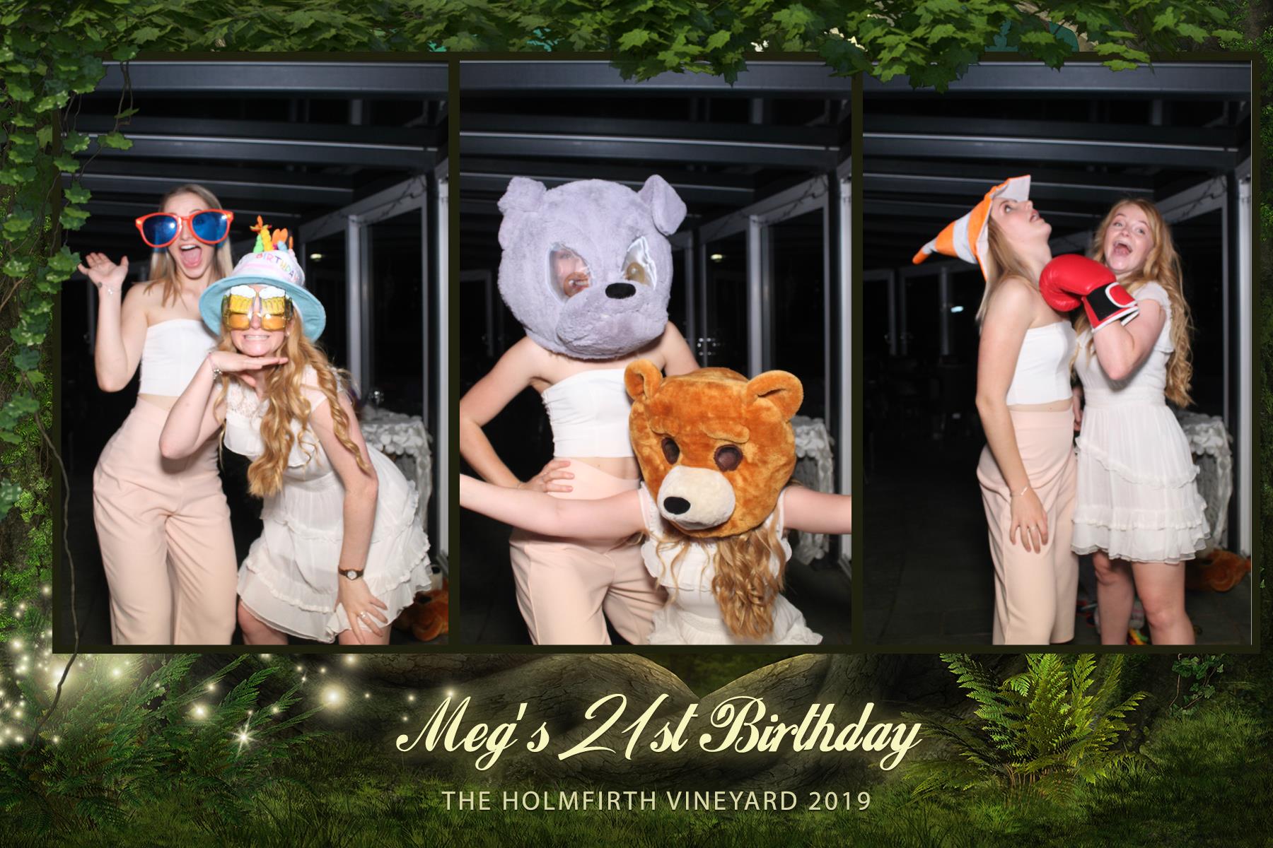 Meg's 21st birthday party  | View more photos from the event at gallery.magicimages.uk/u/MagicImages/Megs-21st-birthday-party
