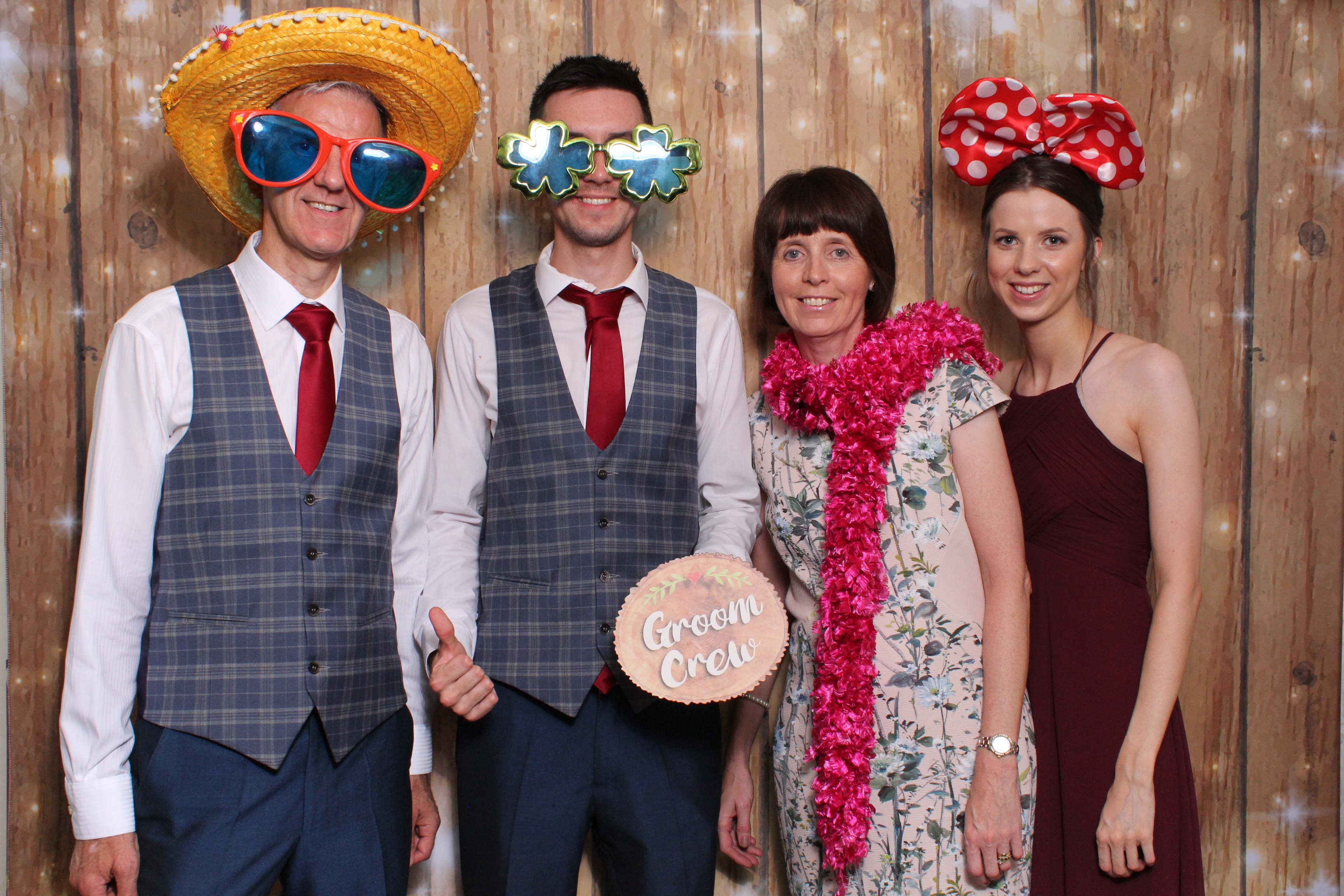 Rachael & Chris   | View more photos from the event at gallery.magicimages.uk/u/MagicImages/Rachael-Chris