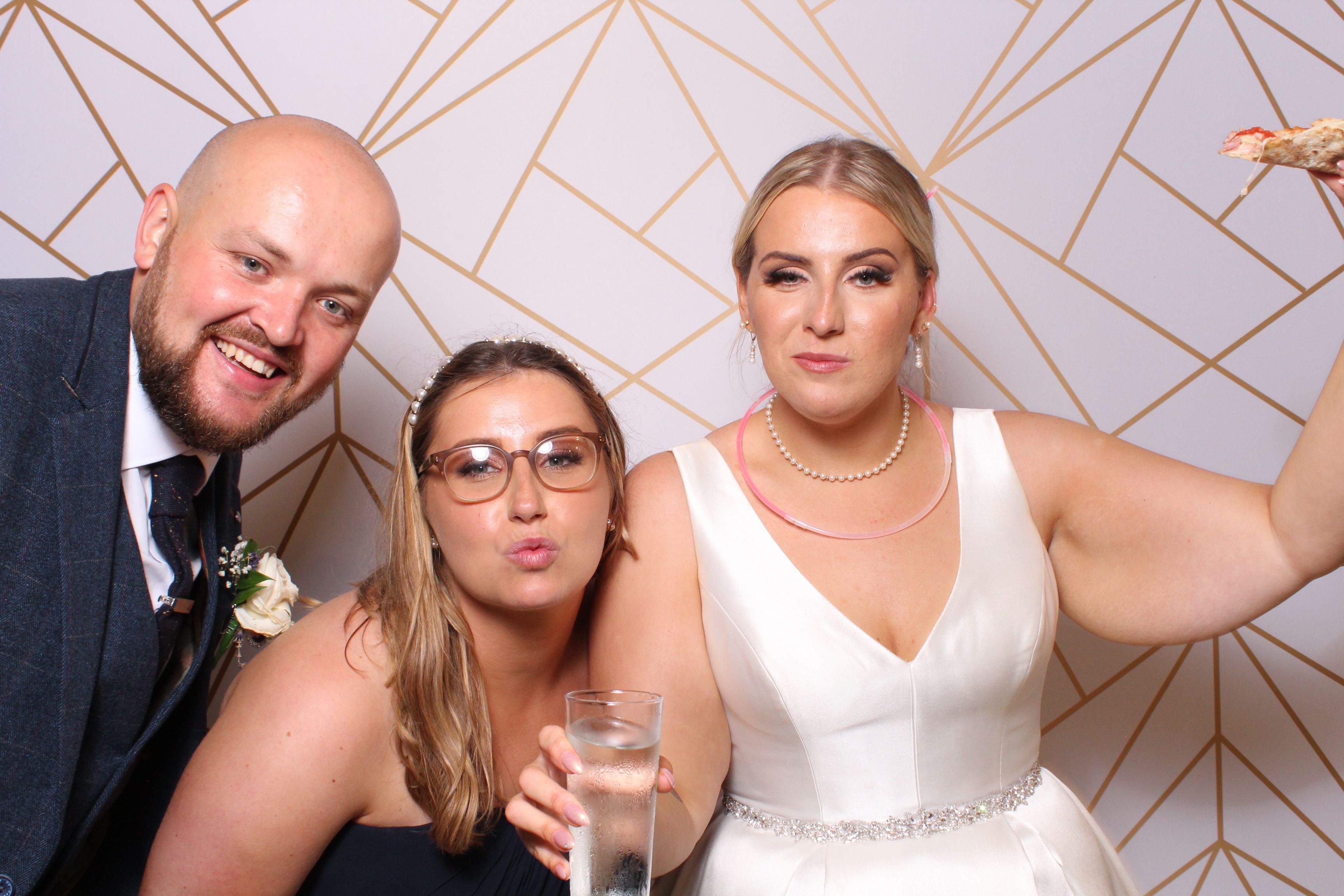 Alex & Meg  | View more photos from the event at gallery.magicimages.uk/u/MagicImages/Alex-Meg