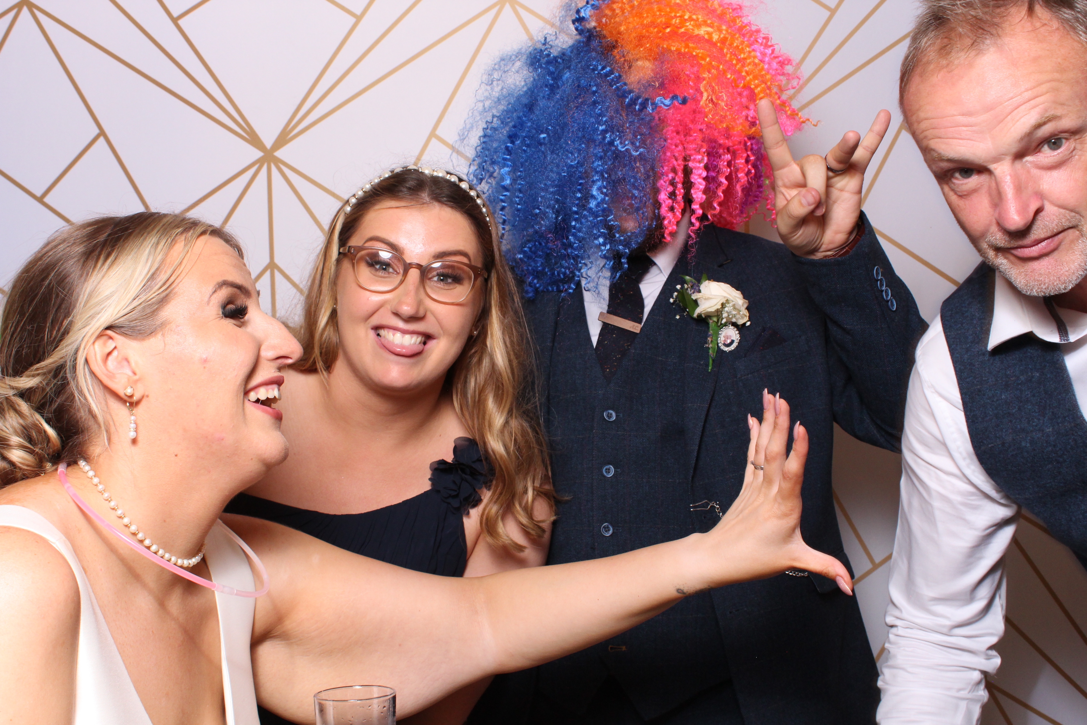 Alex & Meg  | View more photos from the event at gallery.magicimages.uk/u/MagicImages/Alex-Meg