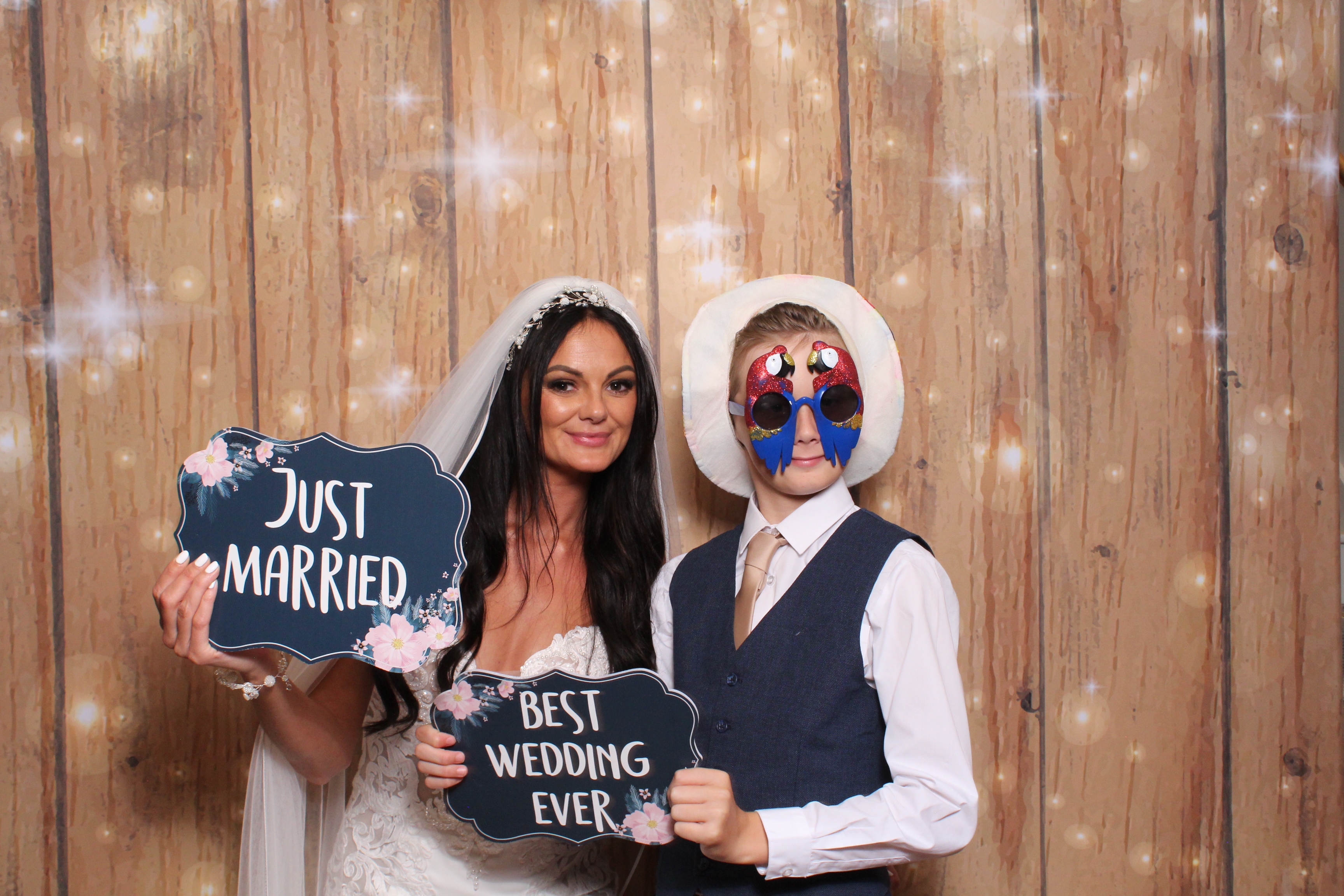 Gary & Ellis's wedding  | View more photos from the event at gallery.magicimages.uk/u/MagicImages/Gary-Elliss-wedding