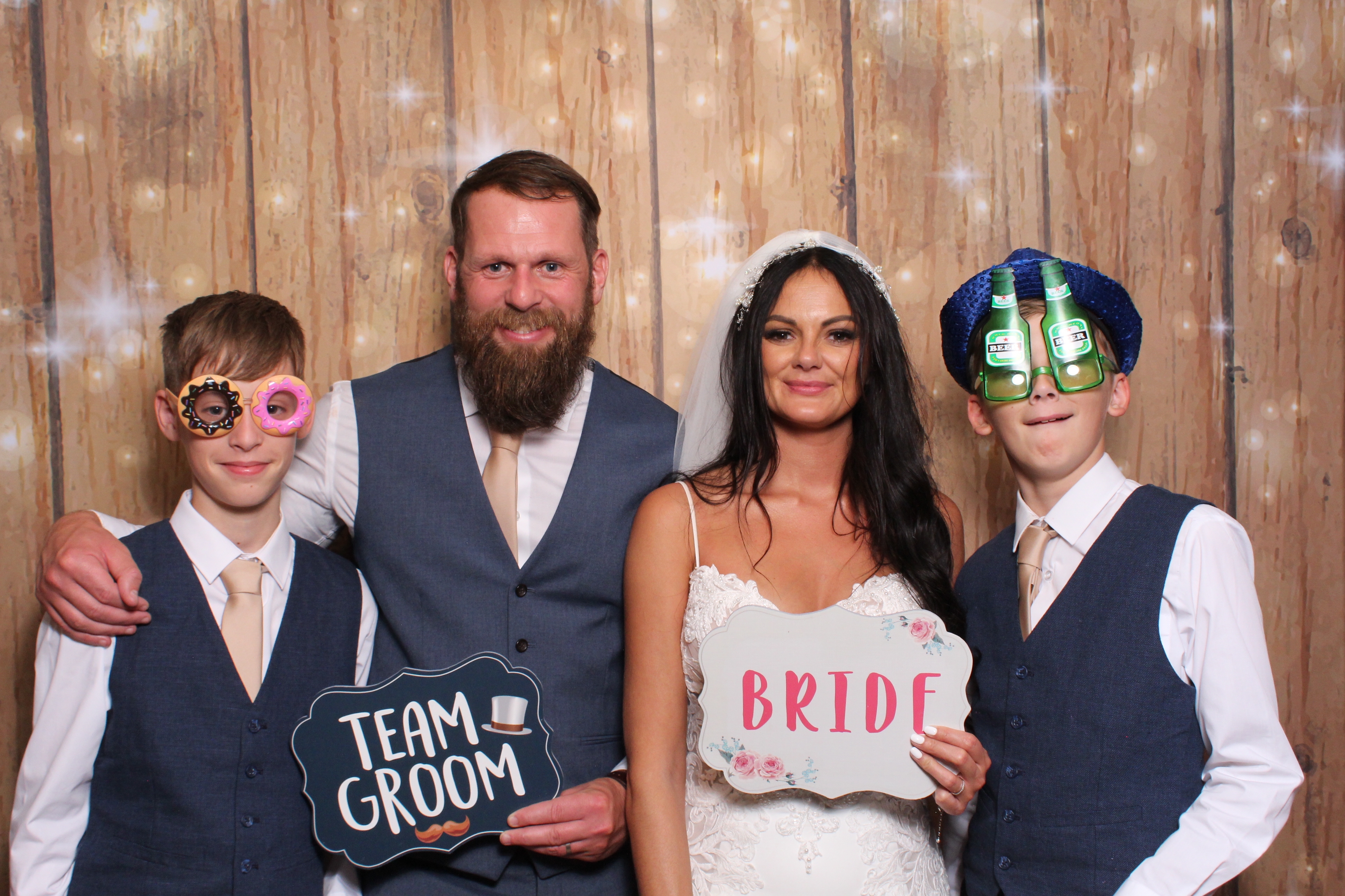 Gary & Ellis's wedding  | View more photos from the event at gallery.magicimages.uk/u/MagicImages/Gary-Elliss-wedding
