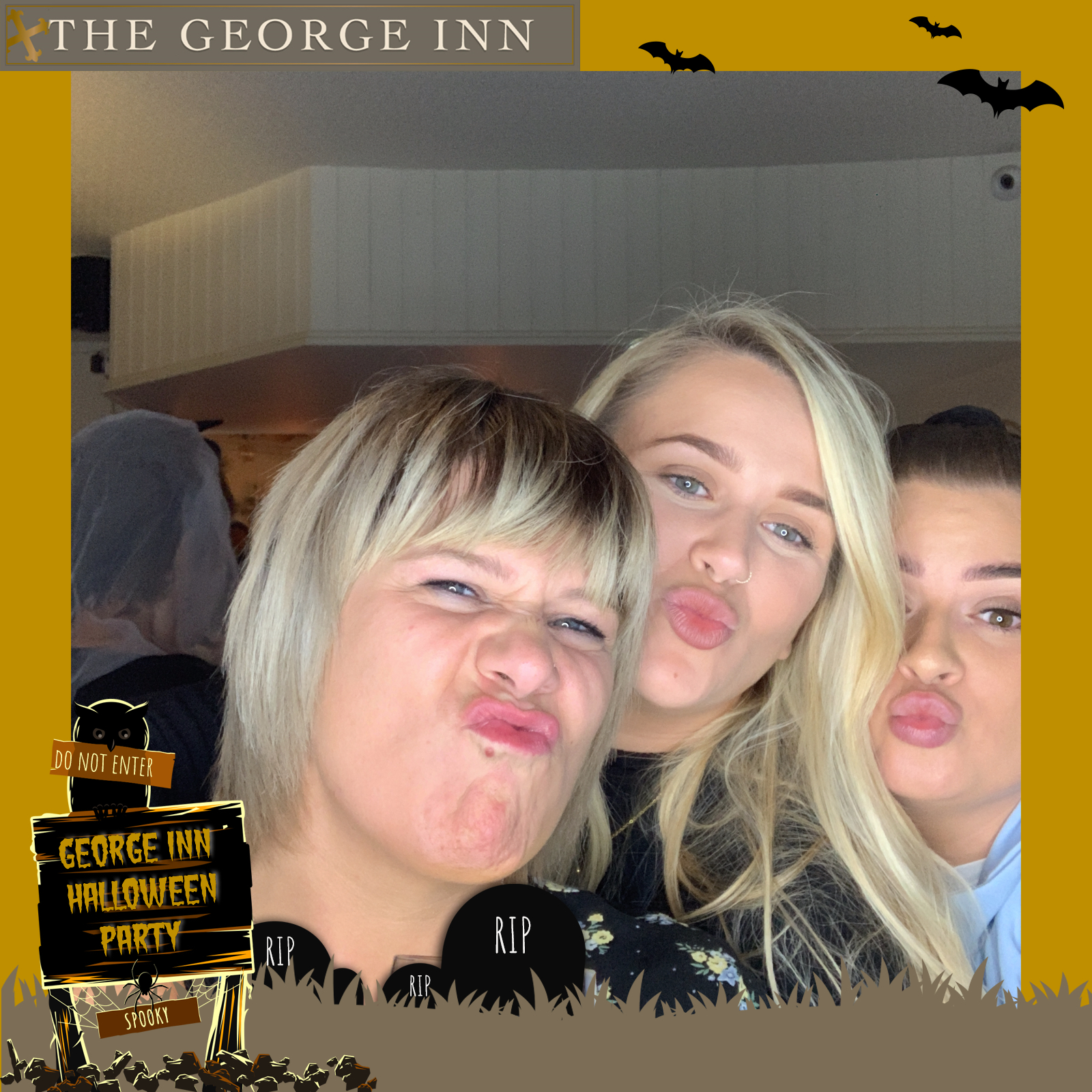 George INN Halloween party   | View more photos from the event at gallery.magicimages.uk/u/MagicImages/George-INN-Halloween-party