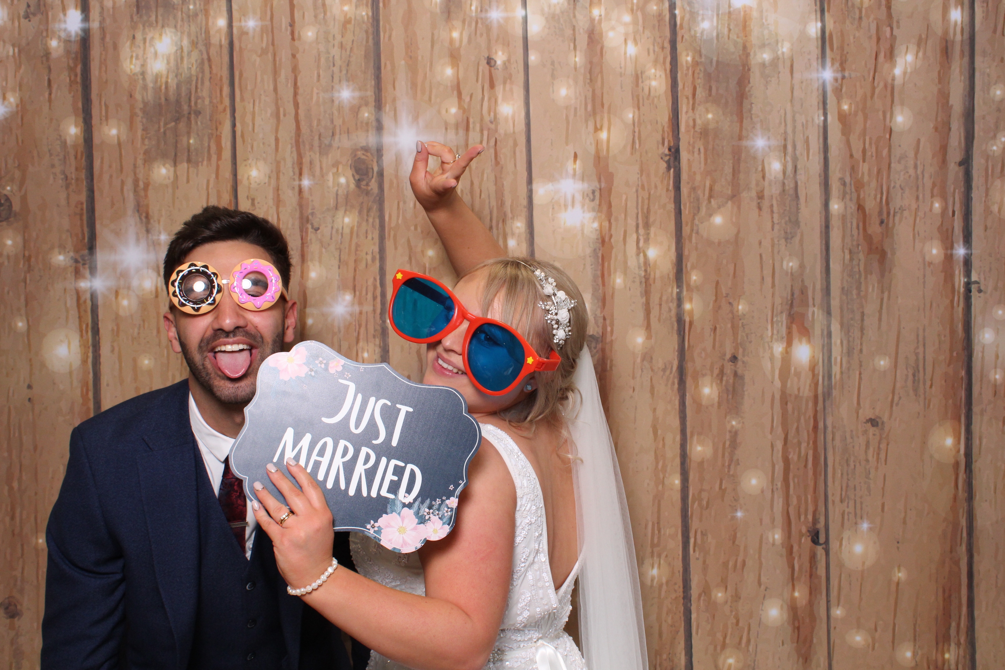 Lauren & Danny  | View more photos from the event at gallery.magicimages.uk/u/MagicImages/Lauren-Danny