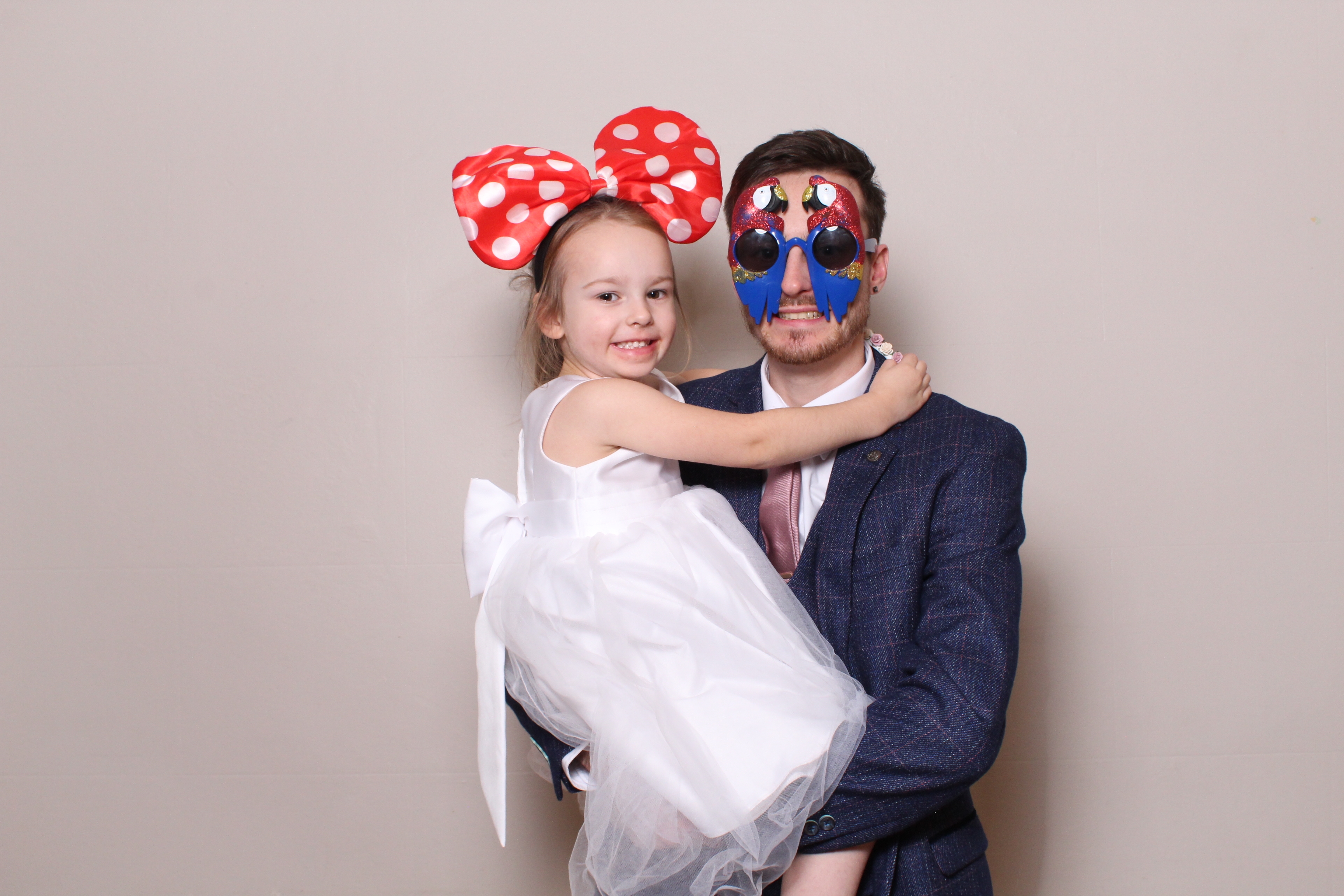 Lauren & Rob  | View more photos from the event at gallery.magicimages.uk/u/MagicImages/Lauren-Rob
