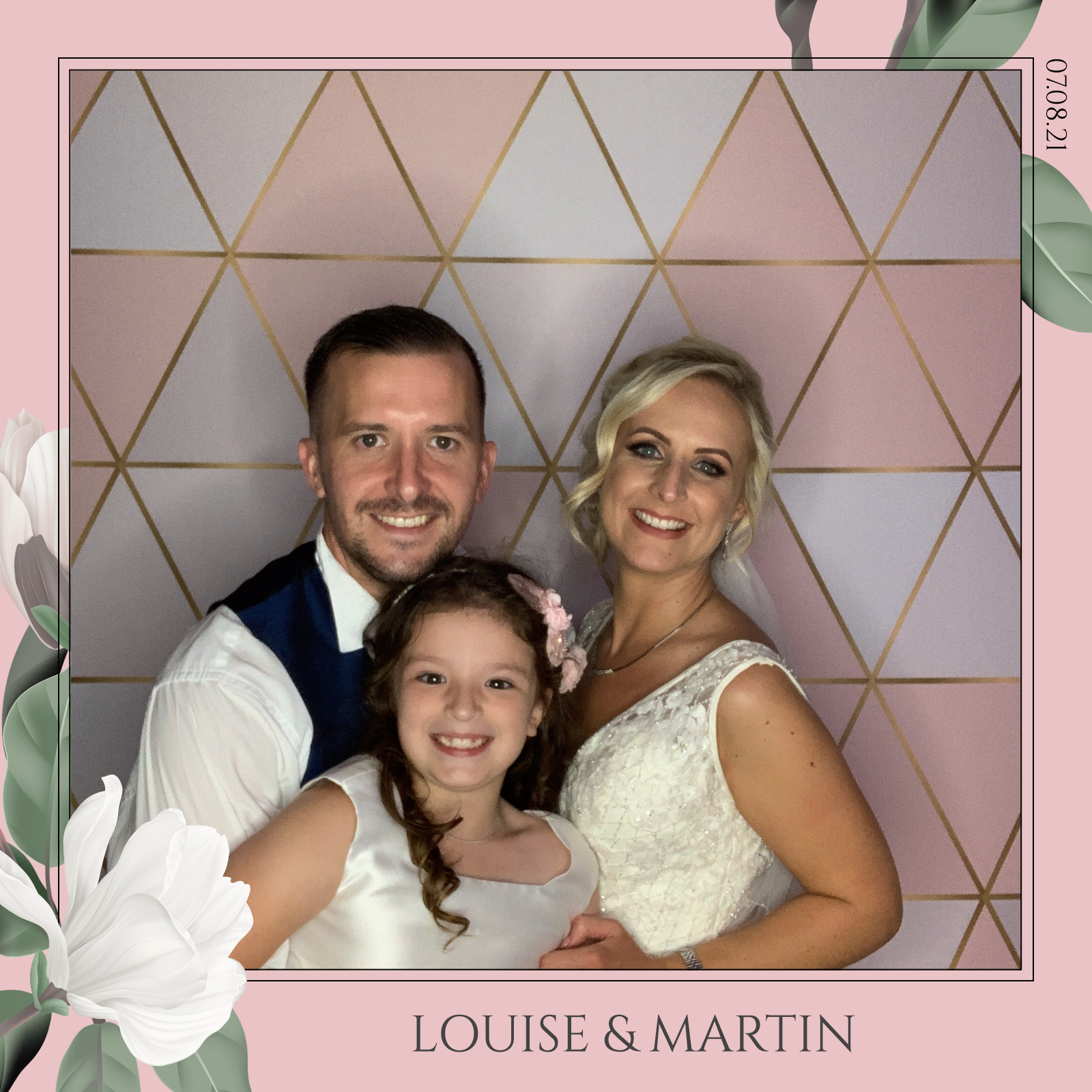Louise & Martin  | View more photos from the event at gallery.magicimages.uk/u/MagicImages/Louise-Martin