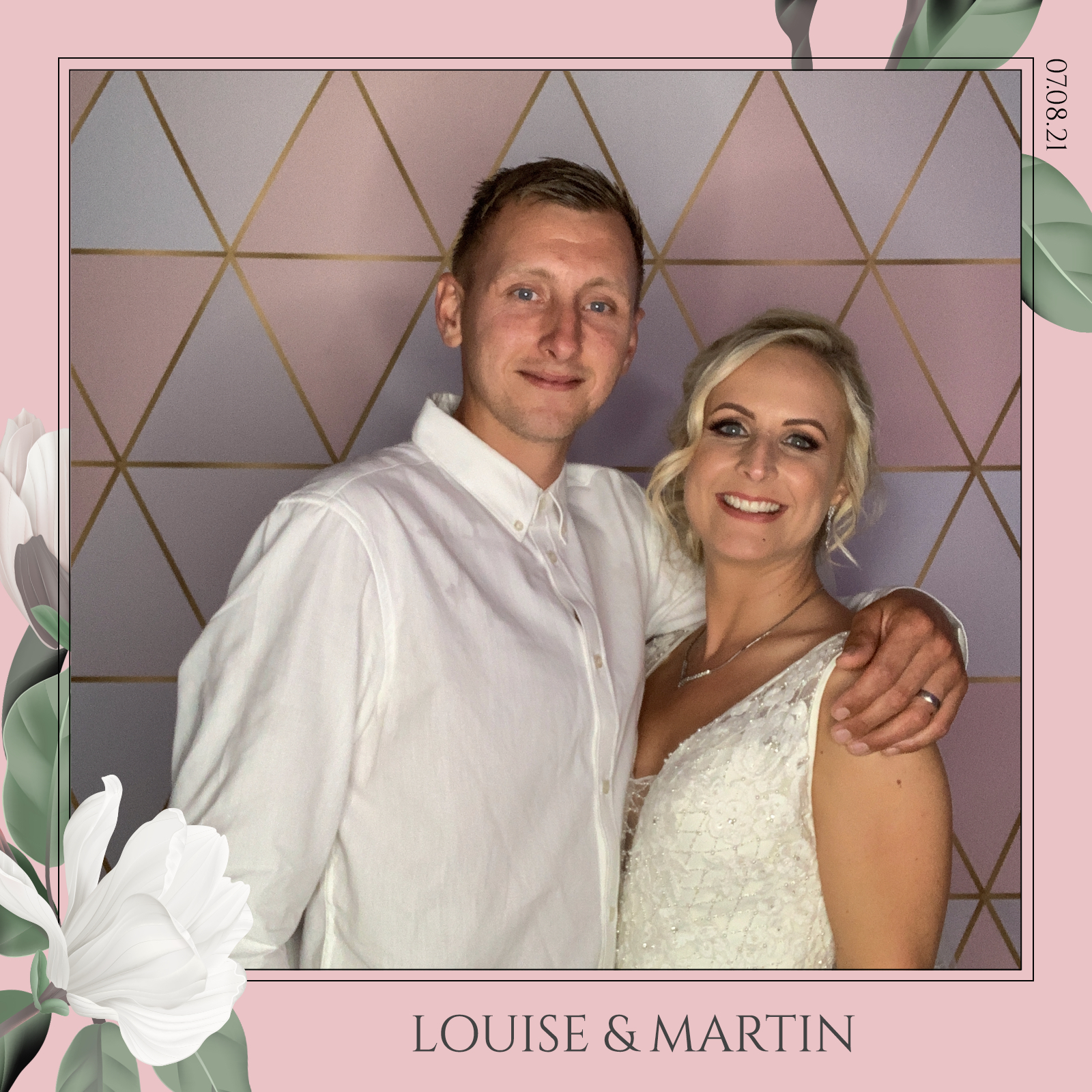 Louise & Martin  | View more photos from the event at gallery.magicimages.uk/u/MagicImages/Louise-Martin