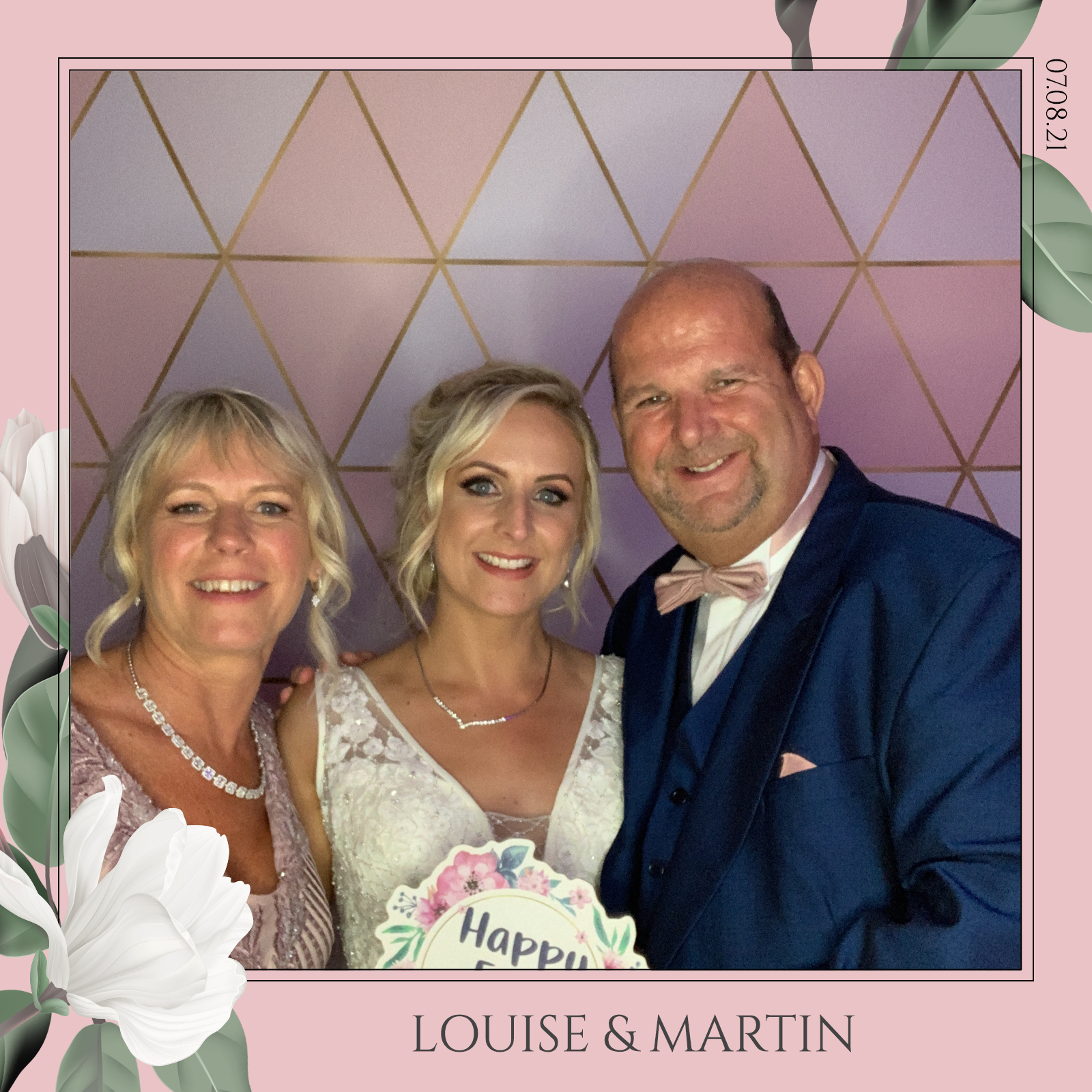 Louise & Martin  | View more photos from the event at gallery.magicimages.uk/u/MagicImages/Louise-Martin