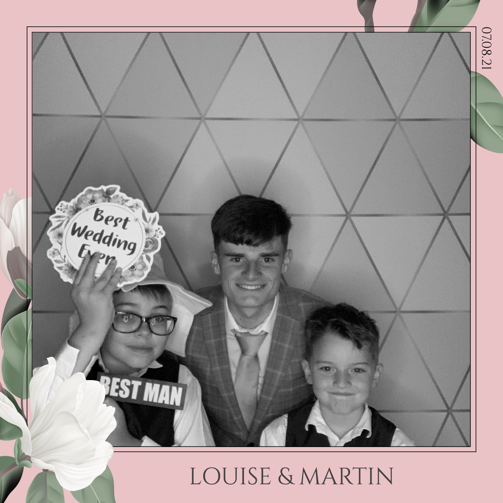 Louise & Martin  | View more photos from the event at gallery.magicimages.uk/u/MagicImages/Louise-Martin