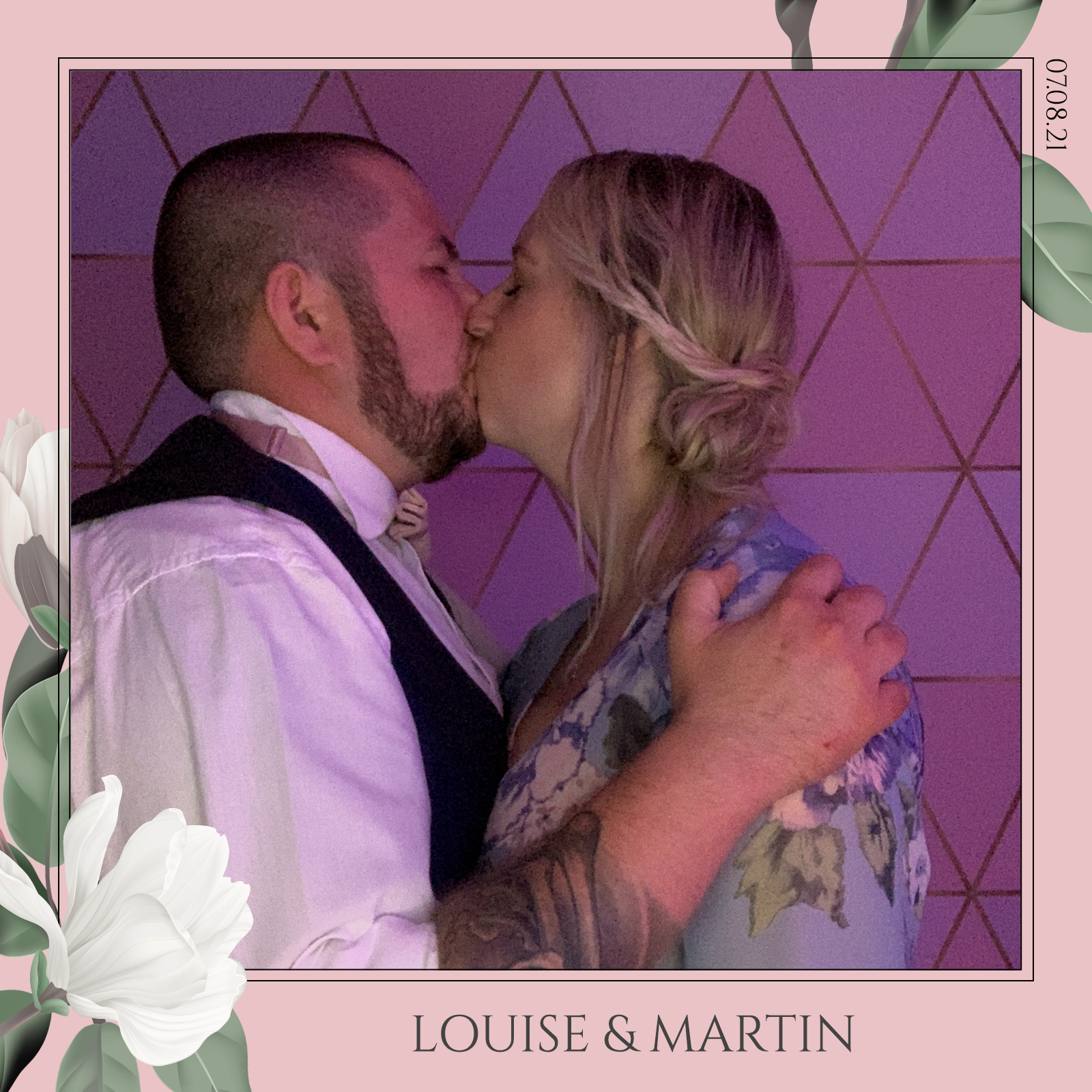 Louise & Martin  | View more photos from the event at gallery.magicimages.uk/u/MagicImages/Louise-Martin