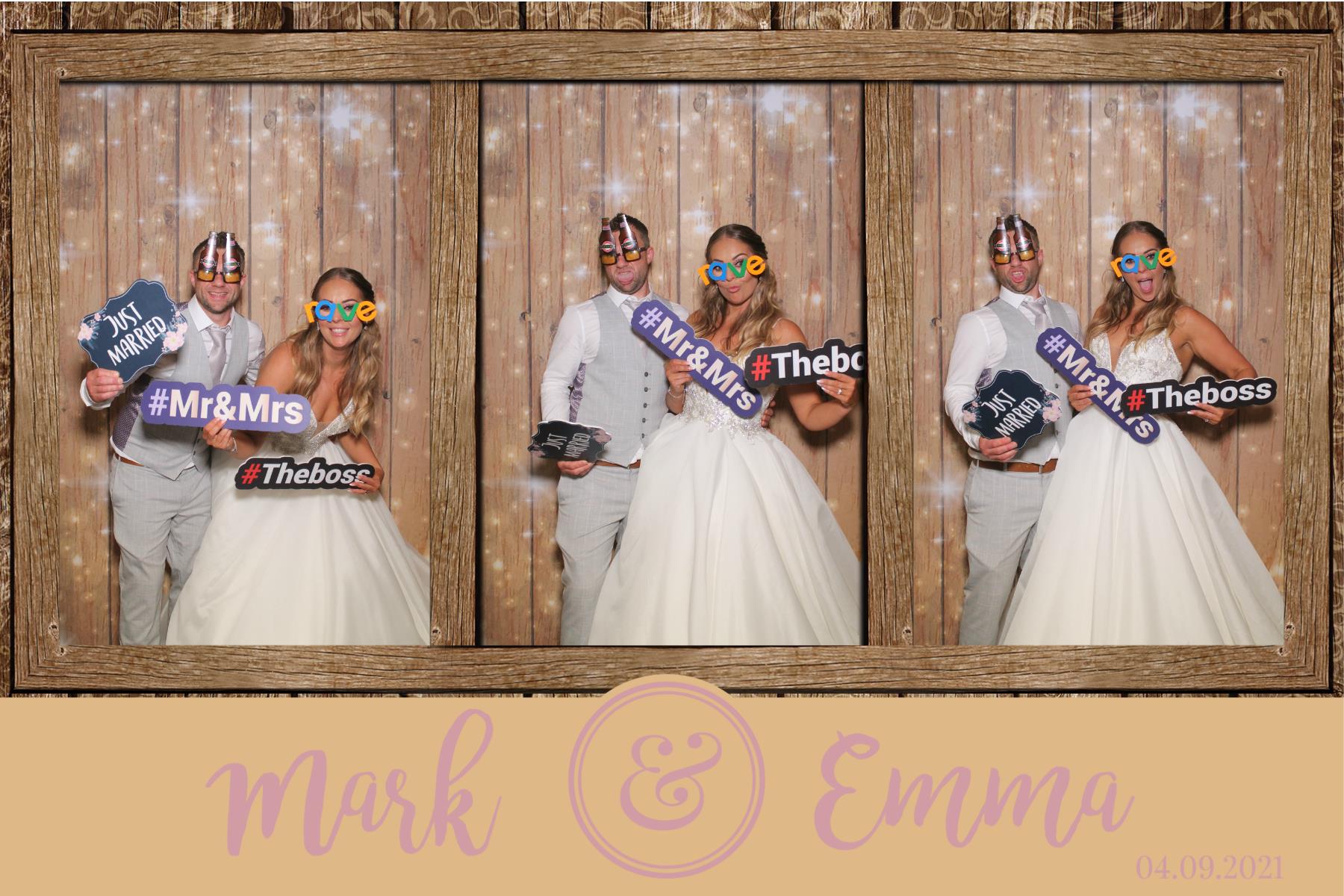 Mark & Emma  | View more photos from the event at gallery.magicimages.uk/u/MagicImages/Mark-Emma