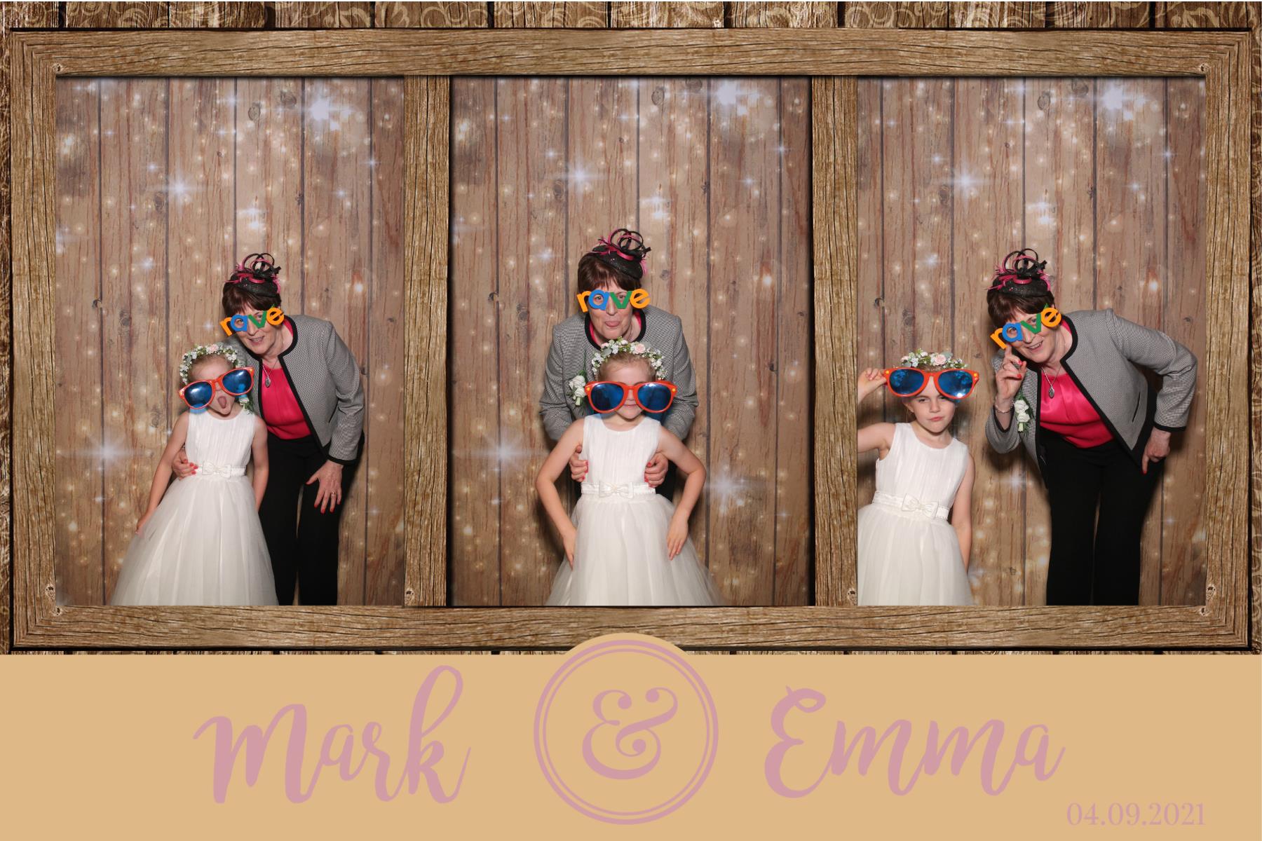 Mark & Emma  | View more photos from the event at gallery.magicimages.uk/u/MagicImages/Mark-Emma