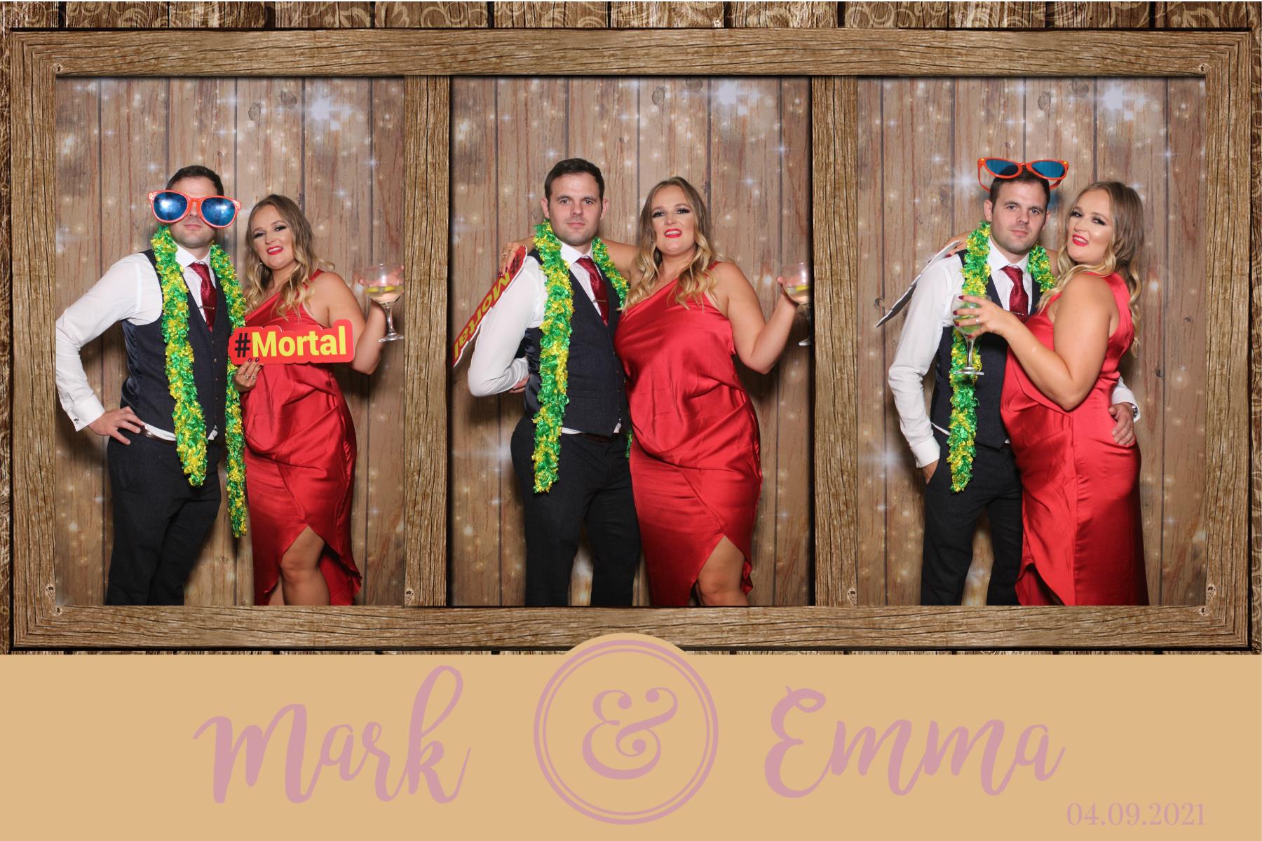 Mark & Emma  | View more photos from the event at gallery.magicimages.uk/u/MagicImages/Mark-Emma