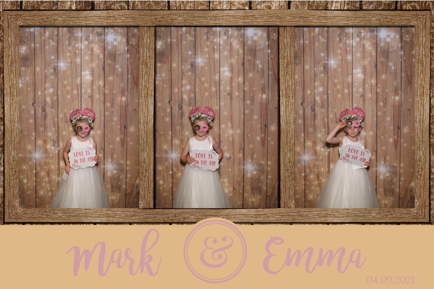 Mark & Emma  | View more photos from the event at gallery.magicimages.uk/u/MagicImages/Mark-Emma