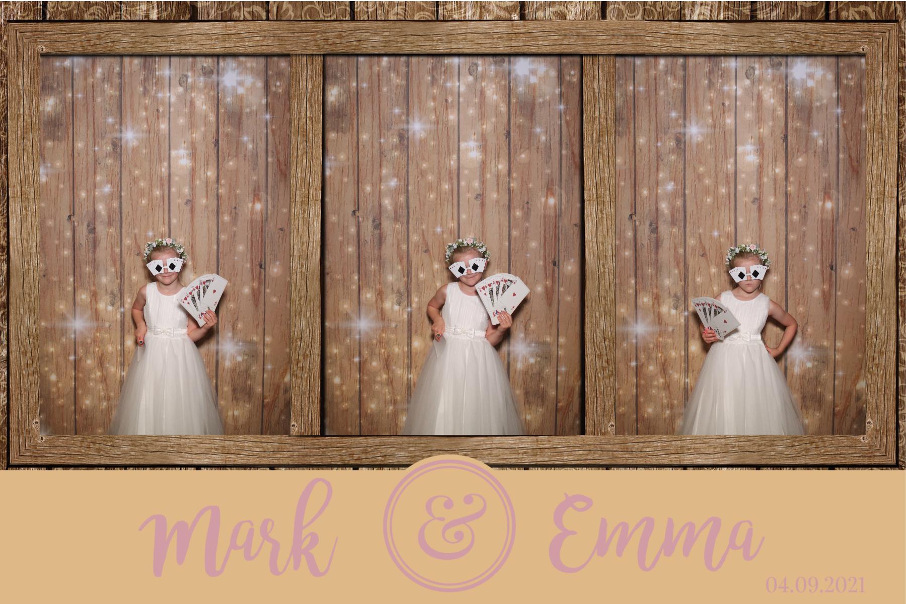 Mark & Emma  | View more photos from the event at gallery.magicimages.uk/u/MagicImages/Mark-Emma