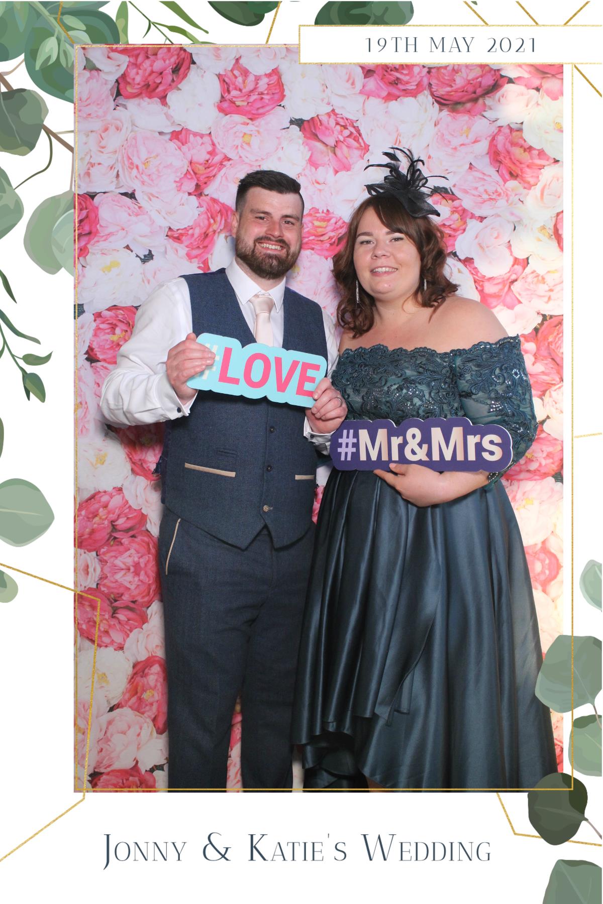 Mr & Mrs Ashley  | View more photos from the event at gallery.magicimages.uk/u/MagicImages/Mr-Mrs-Ashley