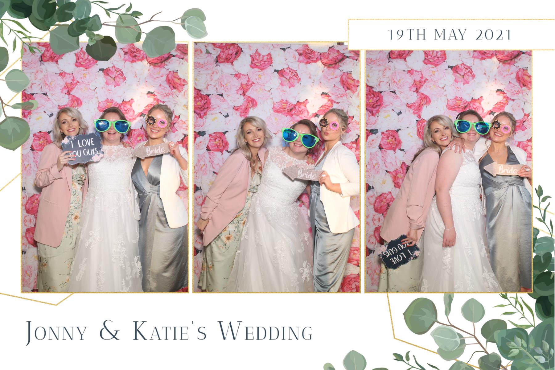 Mr & Mrs Ashley  | View more photos from the event at gallery.magicimages.uk/u/MagicImages/Mr-Mrs-Ashley