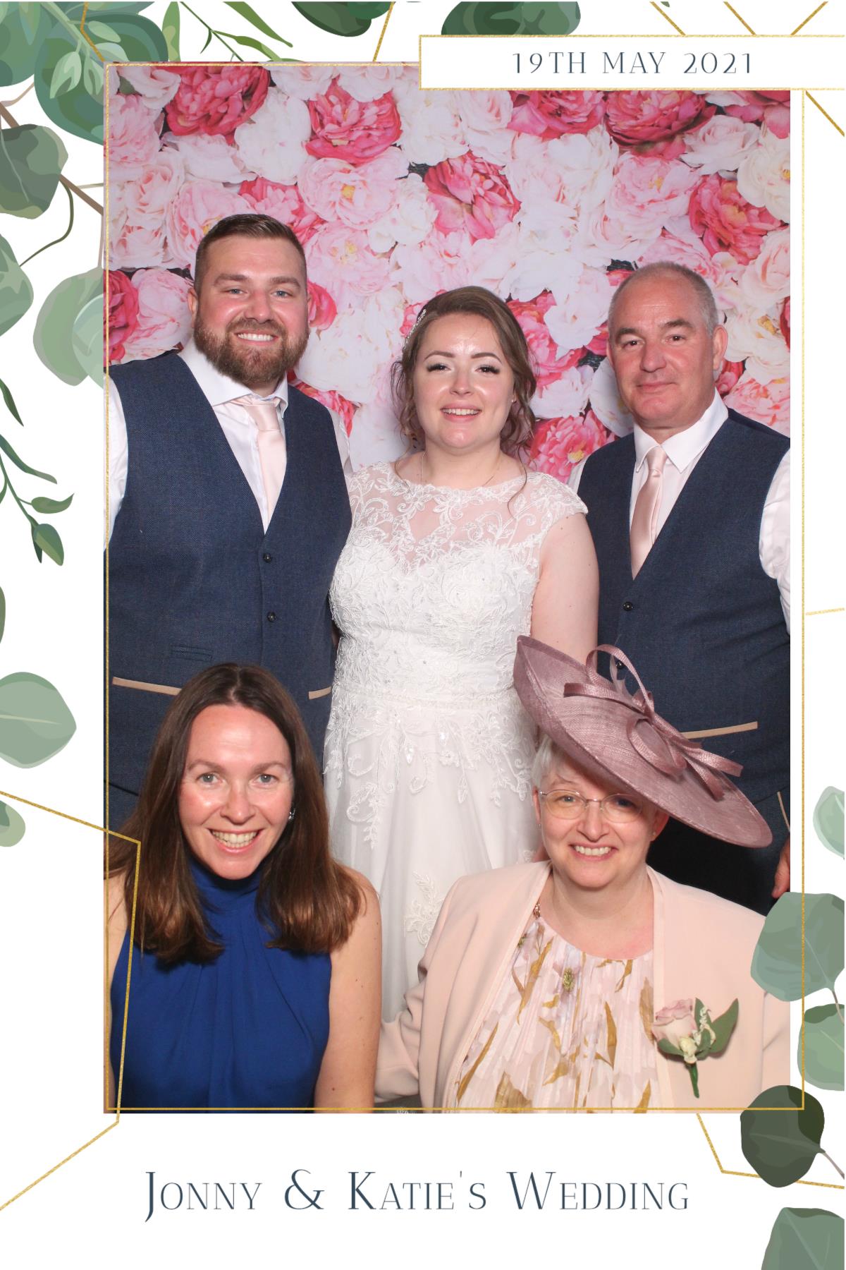 Mr & Mrs Ashley  | View more photos from the event at gallery.magicimages.uk/u/MagicImages/Mr-Mrs-Ashley
