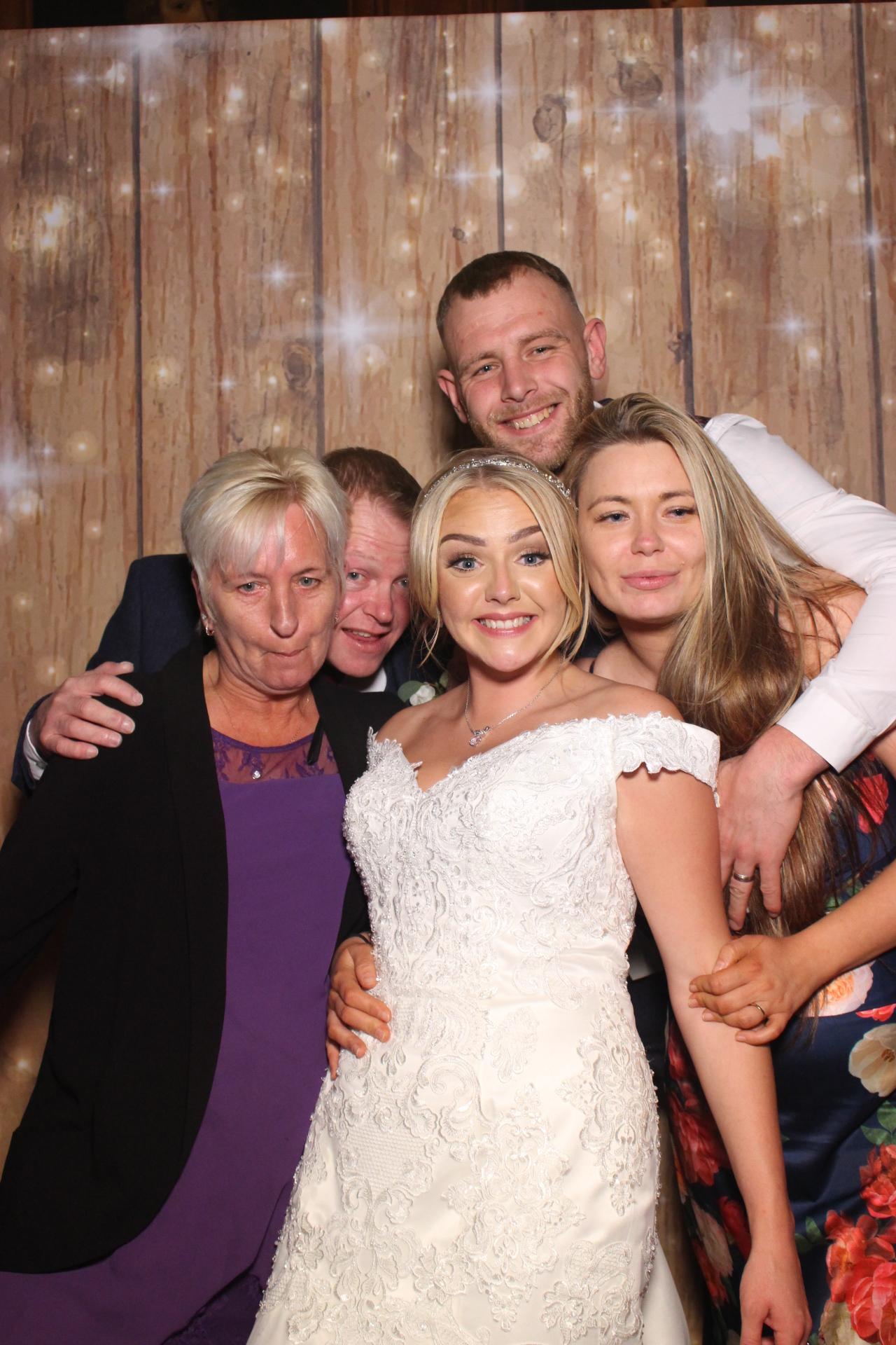 Mr & Mrs Long  | View more photos from the event at gallery.magicimages.uk/u/MagicImages/Mr-Mrs-Long