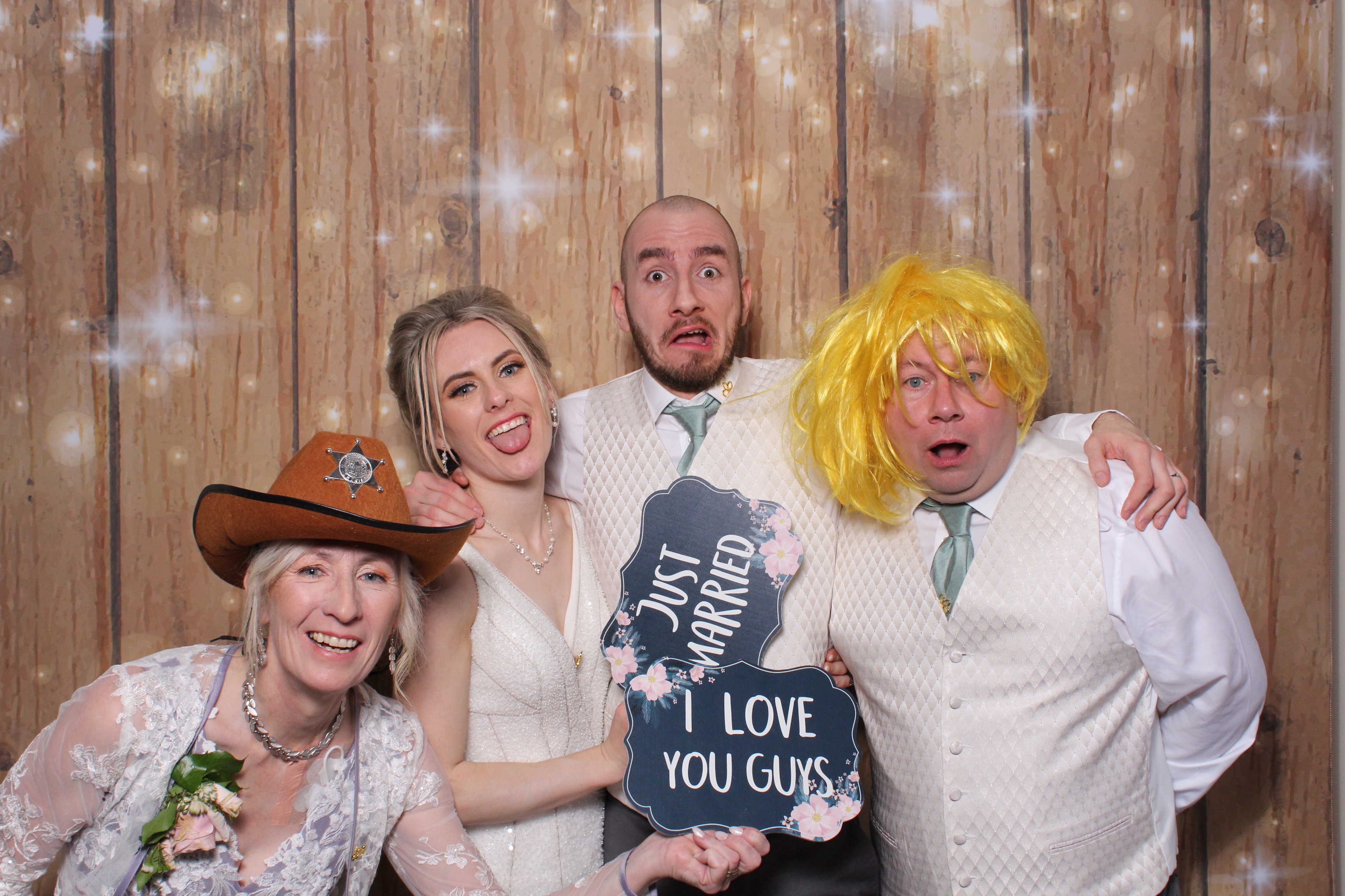 Mr & Mrs Mcleod  | View more photos from the event at gallery.magicimages.uk/u/MagicImages/Mr-Mrs-Mcleod