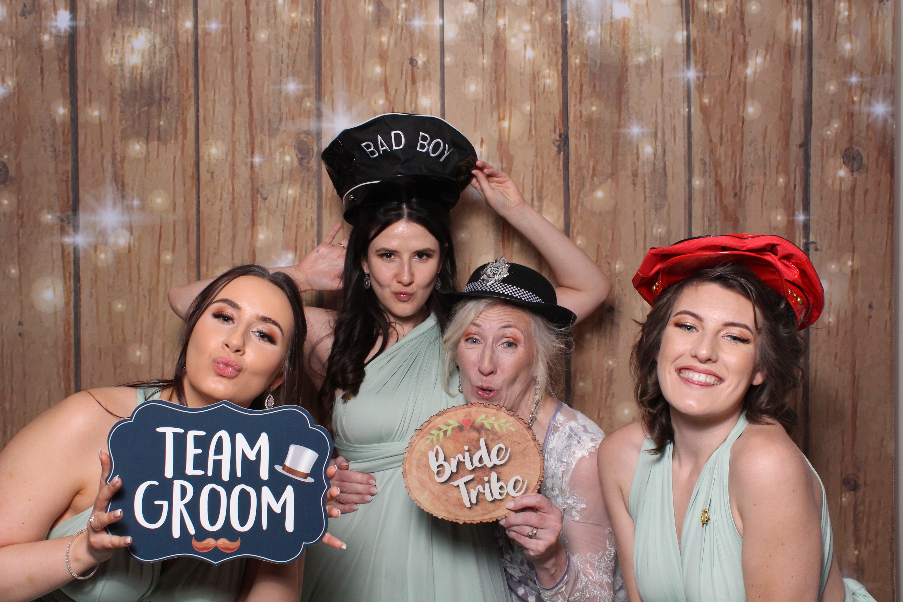 Mr & Mrs Mcleod  | View more photos from the event at gallery.magicimages.uk/u/MagicImages/Mr-Mrs-Mcleod