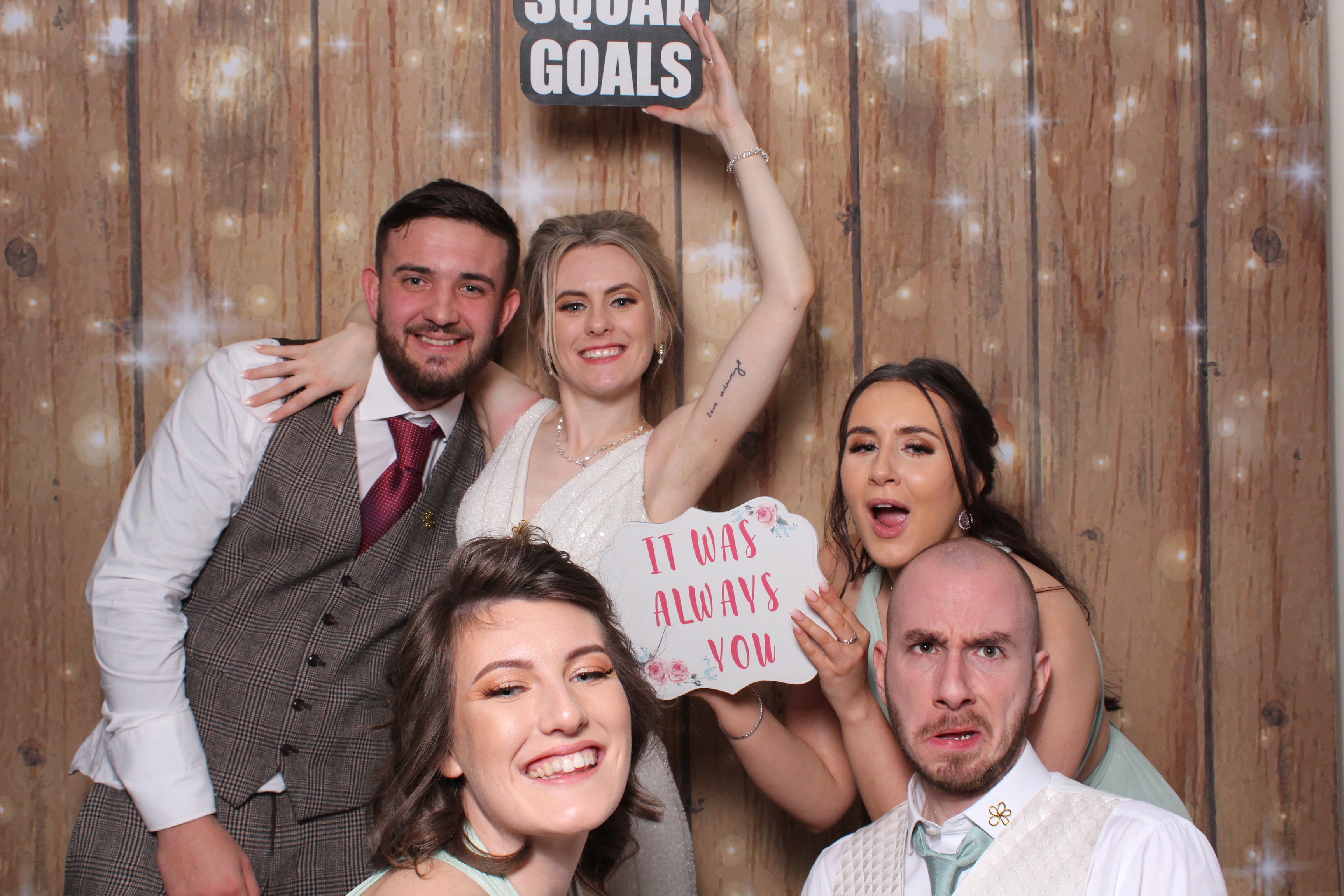 Mr & Mrs Mcleod  | View more photos from the event at gallery.magicimages.uk/u/MagicImages/Mr-Mrs-Mcleod