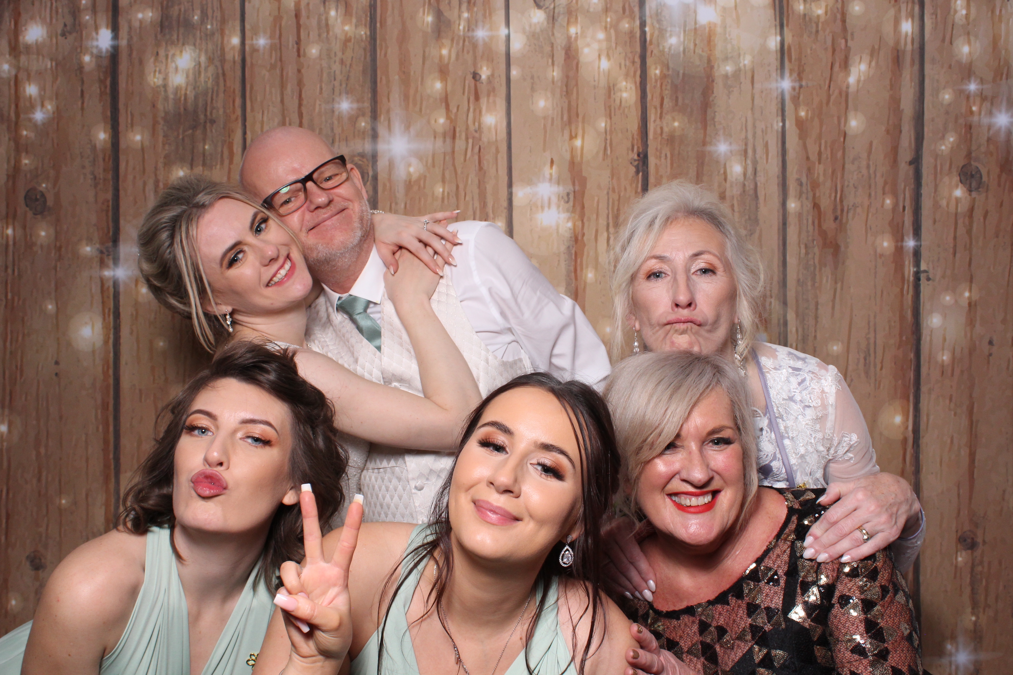 Mr & Mrs Mcleod  | View more photos from the event at gallery.magicimages.uk/u/MagicImages/Mr-Mrs-Mcleod