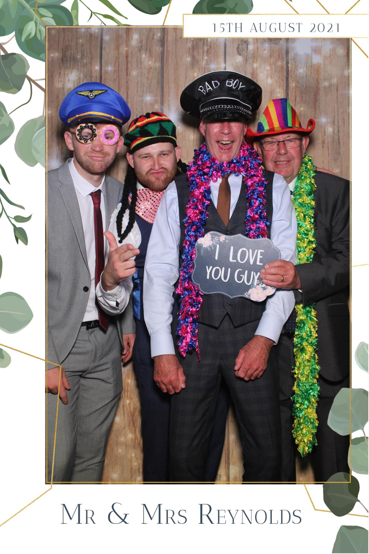 Mr & Mrs Reynolds  | View more photos from the event at gallery.magicimages.uk/u/MagicImages/Mr-Mrs-Reynolds