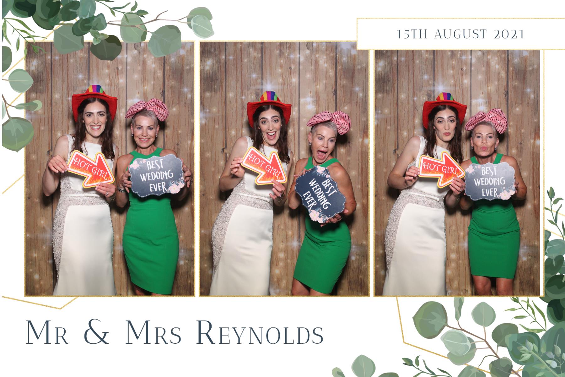 Mr & Mrs Reynolds  | View more photos from the event at gallery.magicimages.uk/u/MagicImages/Mr-Mrs-Reynolds