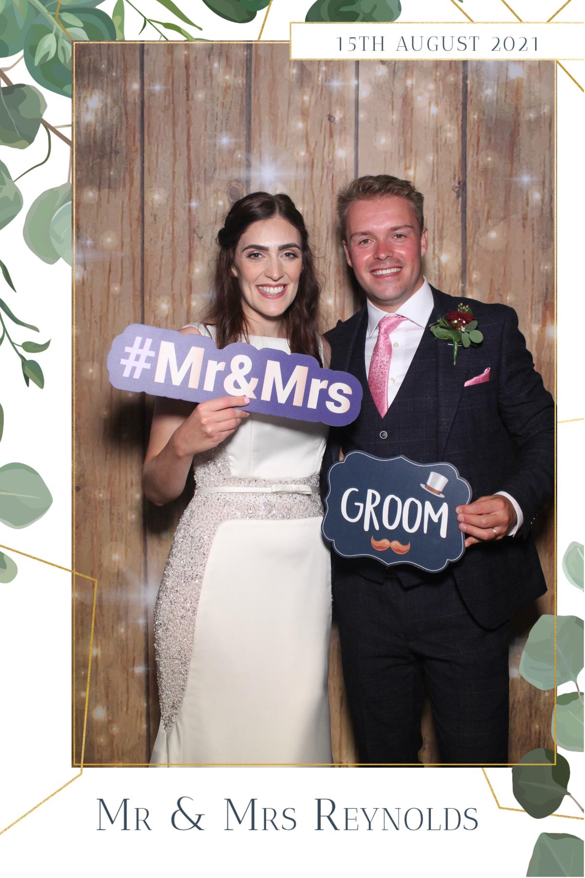 Mr & Mrs Reynolds  | View more photos from the event at gallery.magicimages.uk/u/MagicImages/Mr-Mrs-Reynolds