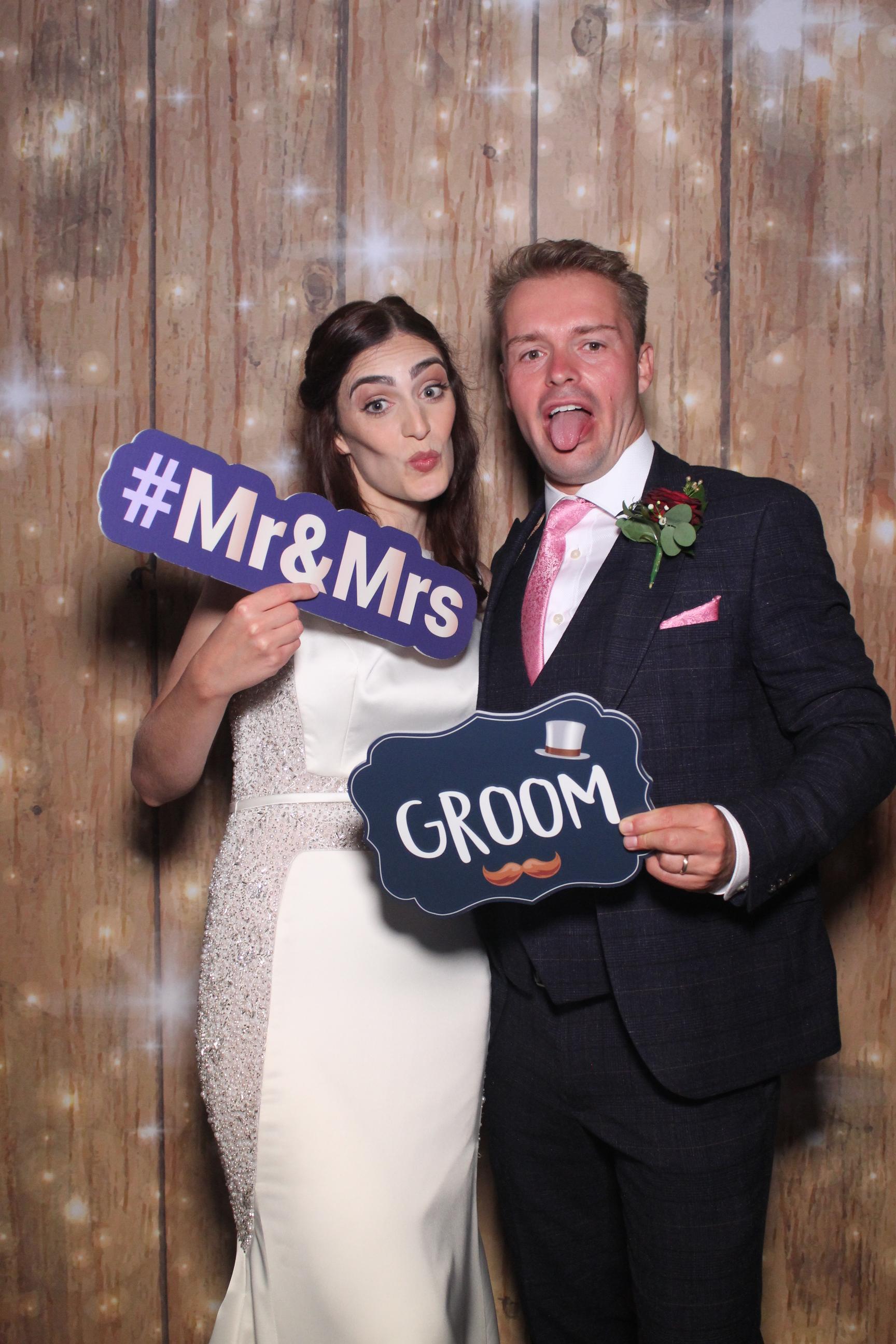 Mr & Mrs Reynolds  | View more photos from the event at gallery.magicimages.uk/u/MagicImages/Mr-Mrs-Reynolds
