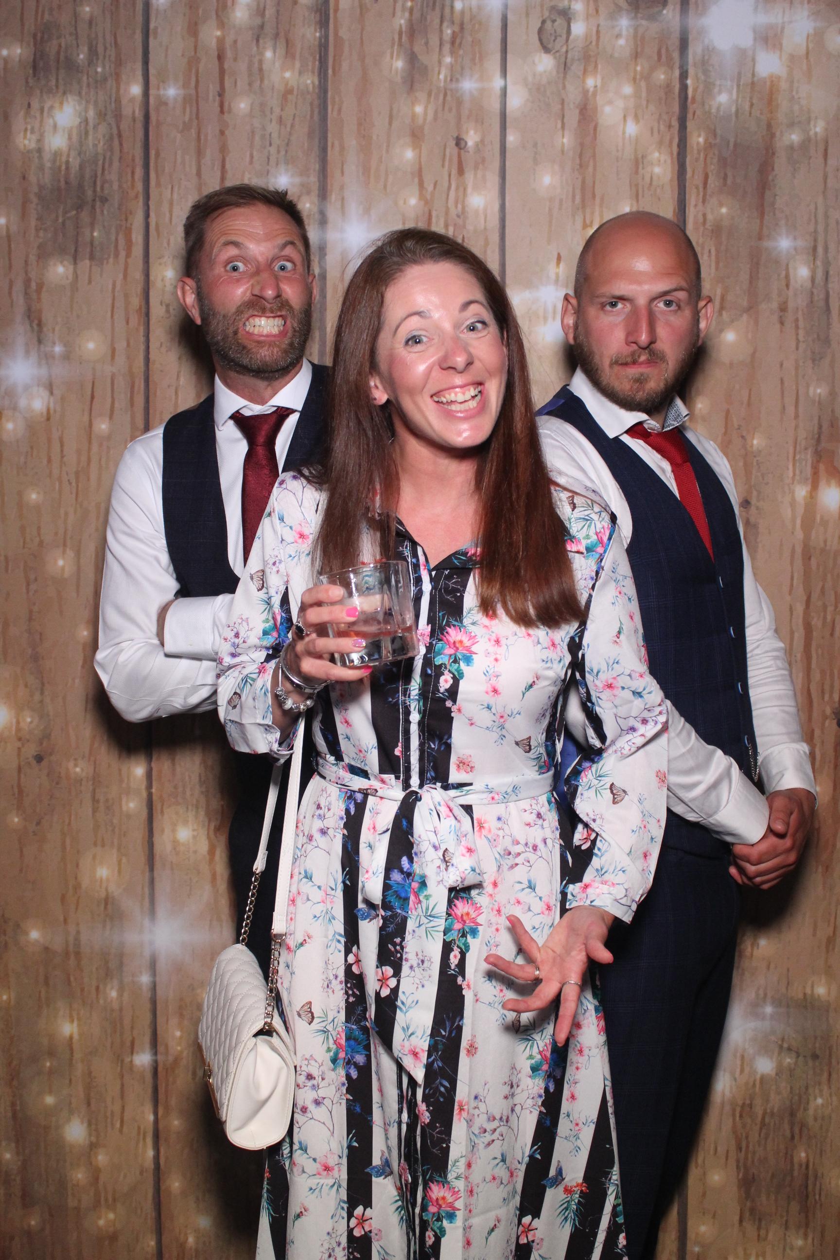 Mr & Mrs Reynolds  | View more photos from the event at gallery.magicimages.uk/u/MagicImages/Mr-Mrs-Reynolds