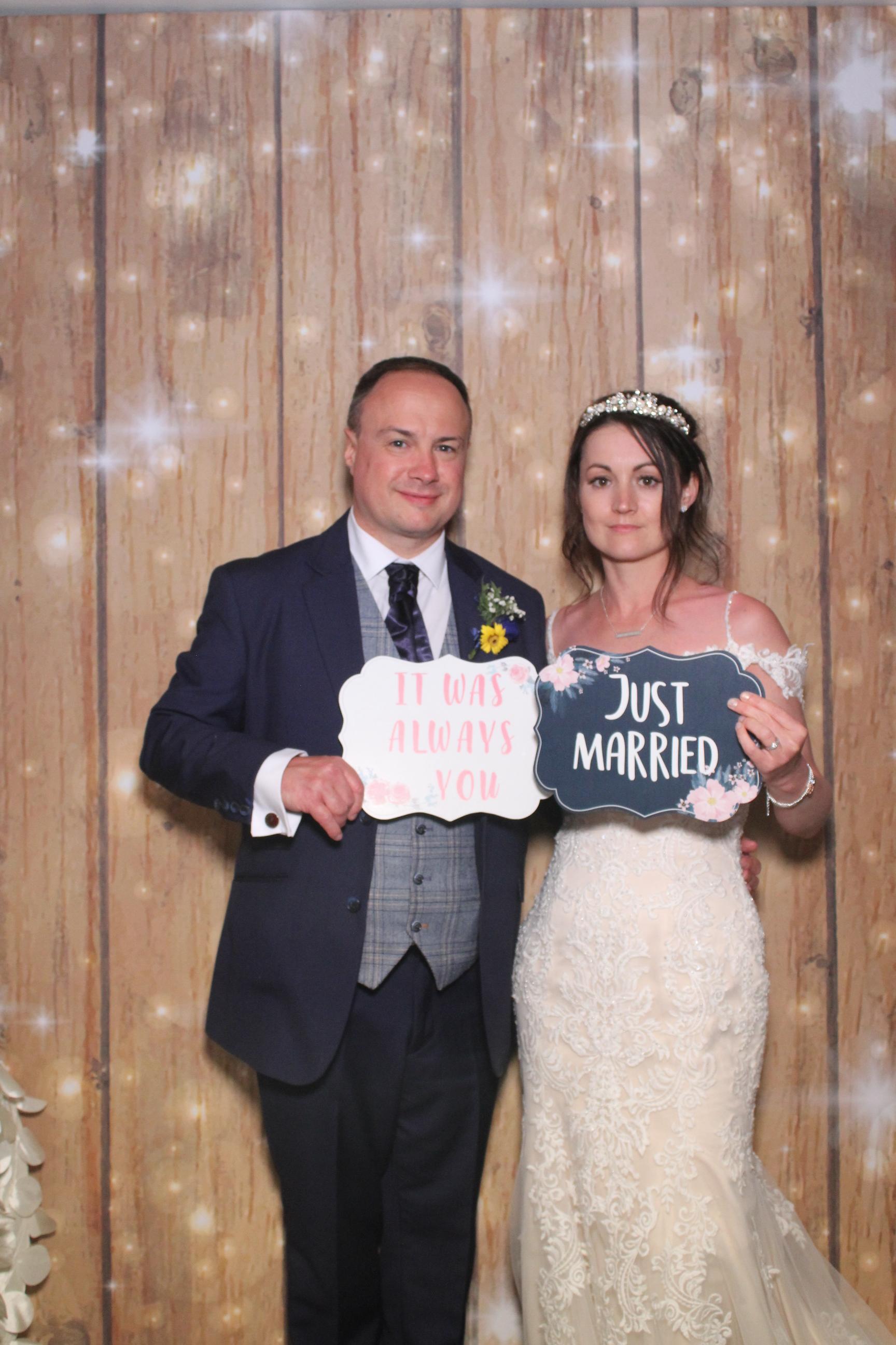 Mr & Mrs Watson | View more photos from the event at gallery.magicimages.uk/u/MagicImages/Mr-Mrs-Watson
