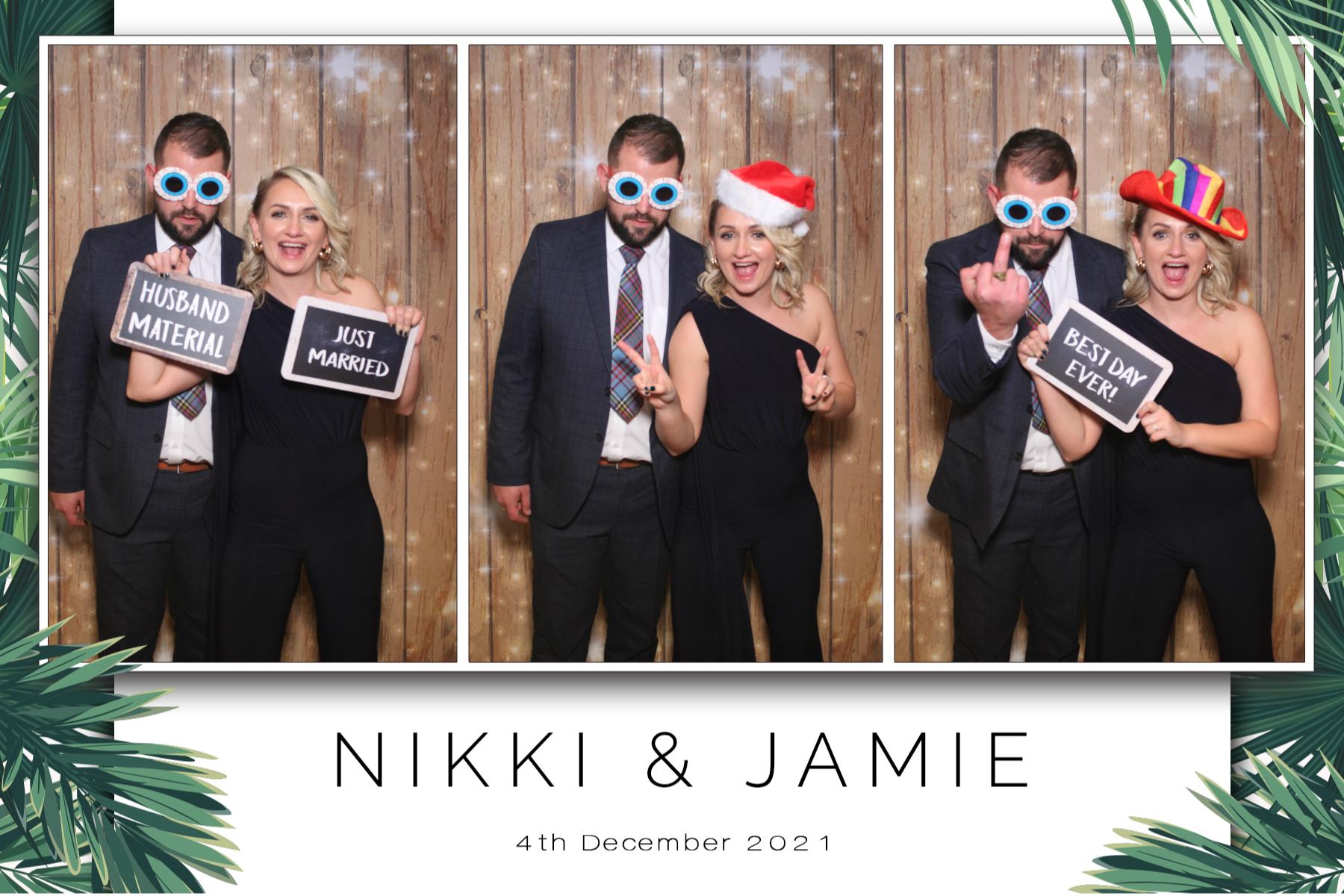 Nikki & Jamie  | View more photos from the event at gallery.magicimages.uk/u/MagicImages/Nikki-Jamie