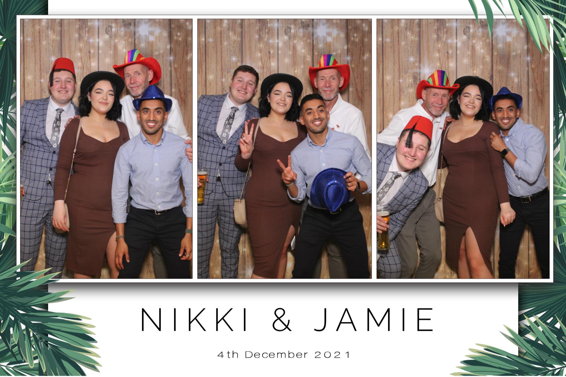 Nikki & Jamie  | View more photos from the event at gallery.magicimages.uk/u/MagicImages/Nikki-Jamie