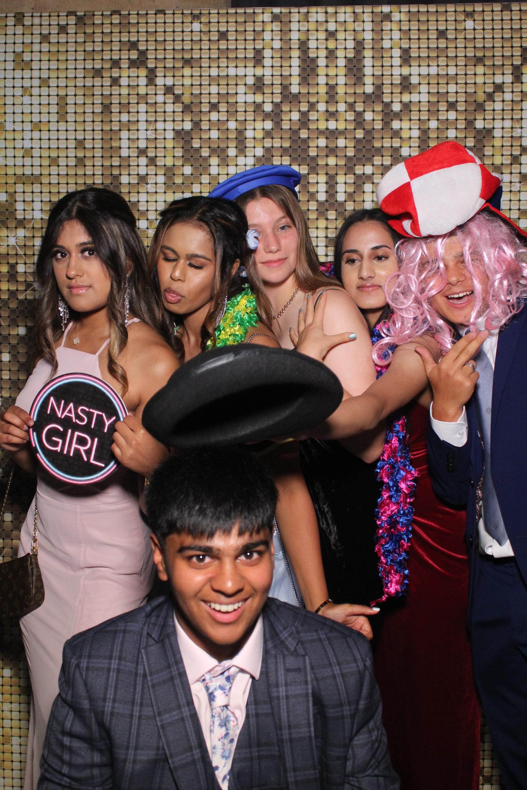 Nottingham high school prom | View more photos from the event at gallery.magicimages.uk/u/MagicImages/Nottingham-high-school-prom
