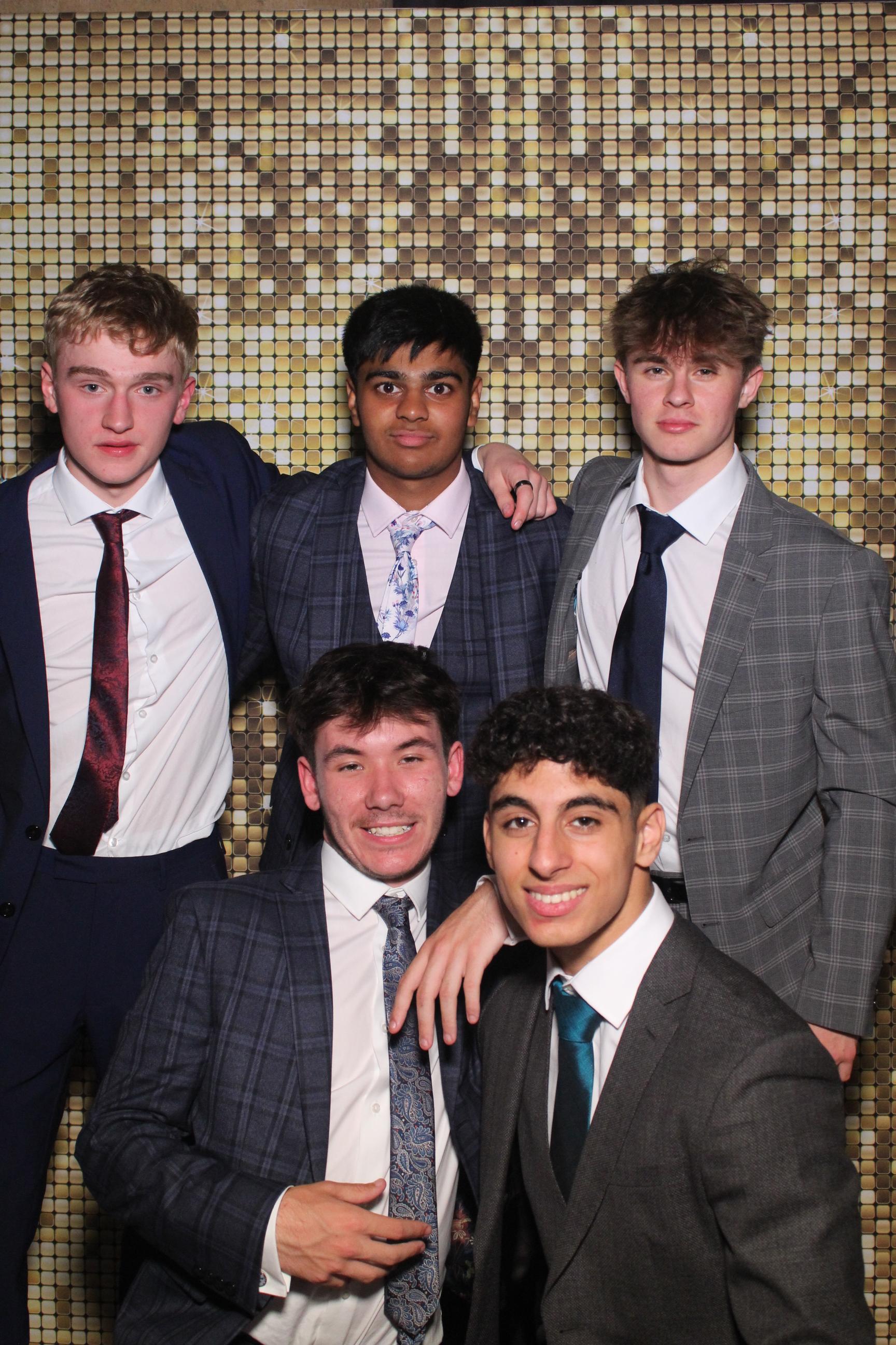 Nottingham high school prom | View more photos from the event at gallery.magicimages.uk/u/MagicImages/Nottingham-high-school-prom