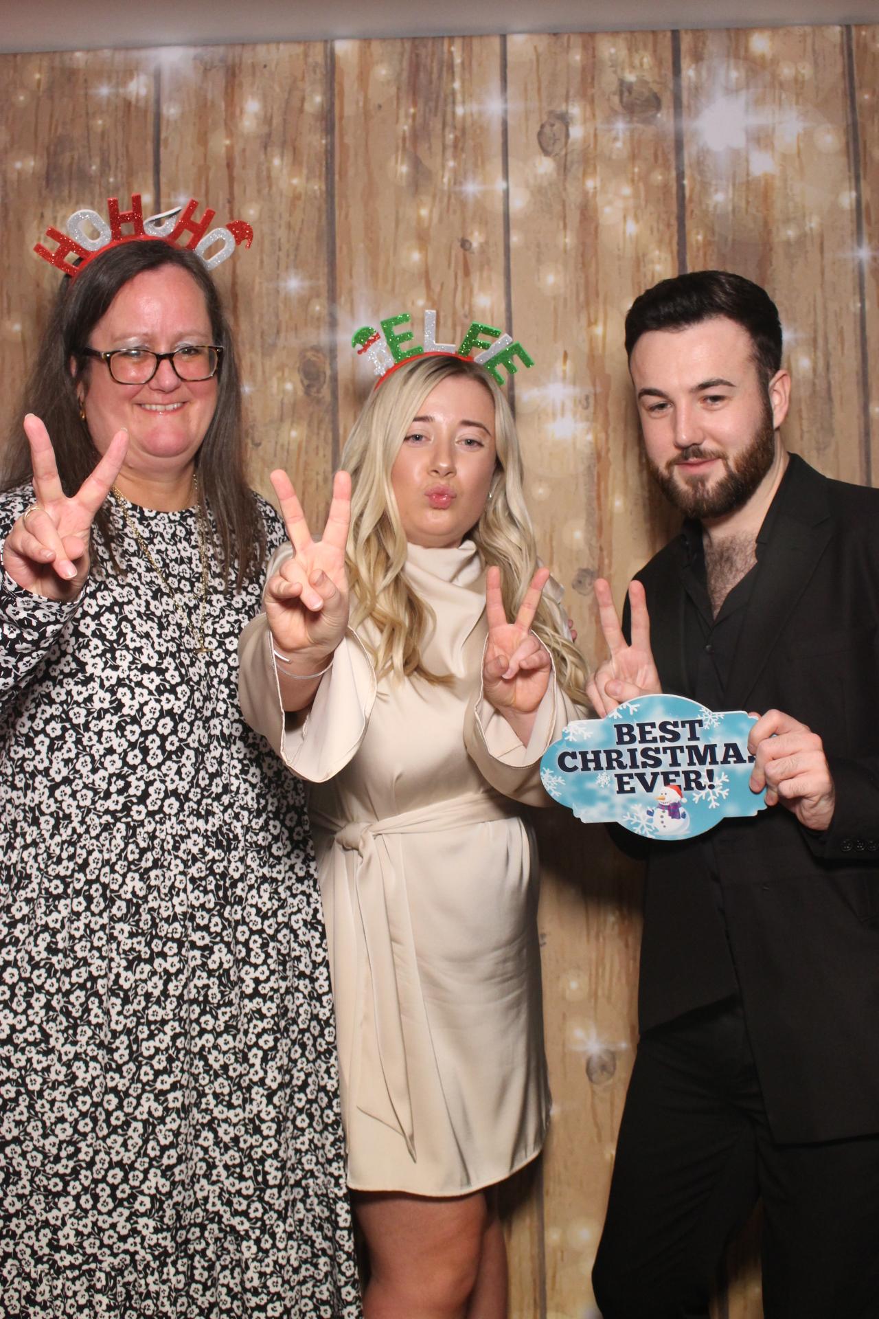 Ramsden international Christmas party  | View more photos from the event at gallery.magicimages.uk/u/MagicImages/Ramsden-international-Christmas-party