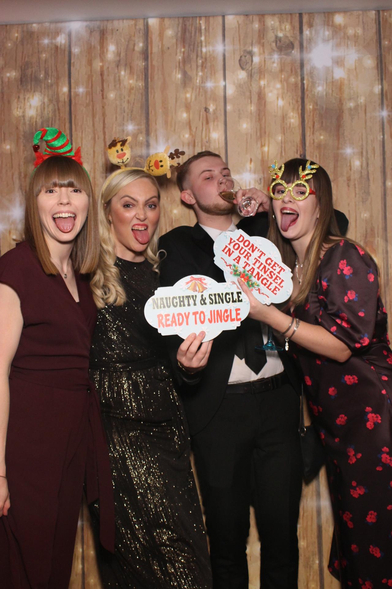 Ramsden international Christmas party  | View more photos from the event at gallery.magicimages.uk/u/MagicImages/Ramsden-international-Christmas-party