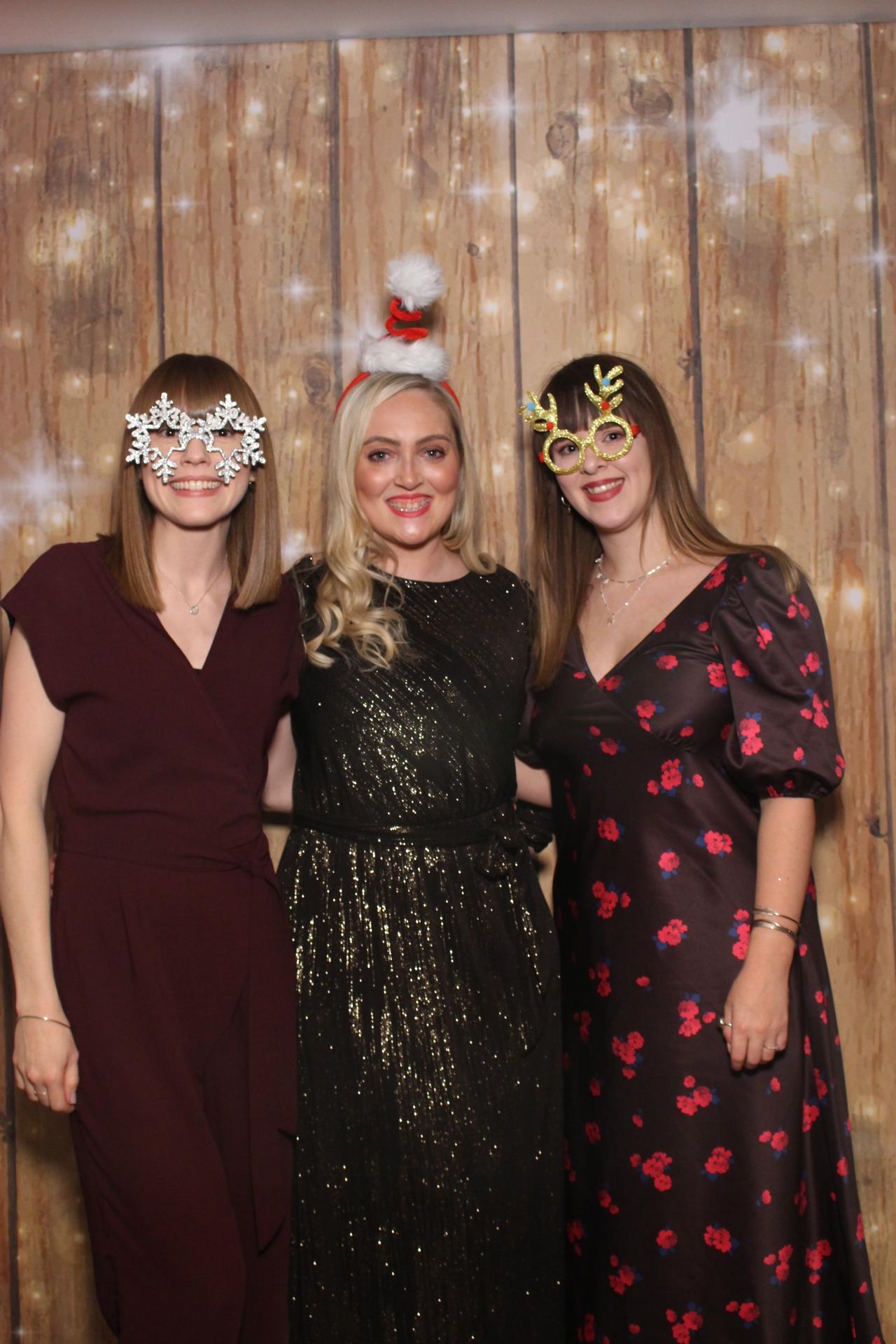 Ramsden international Christmas party  | View more photos from the event at gallery.magicimages.uk/u/MagicImages/Ramsden-international-Christmas-party
