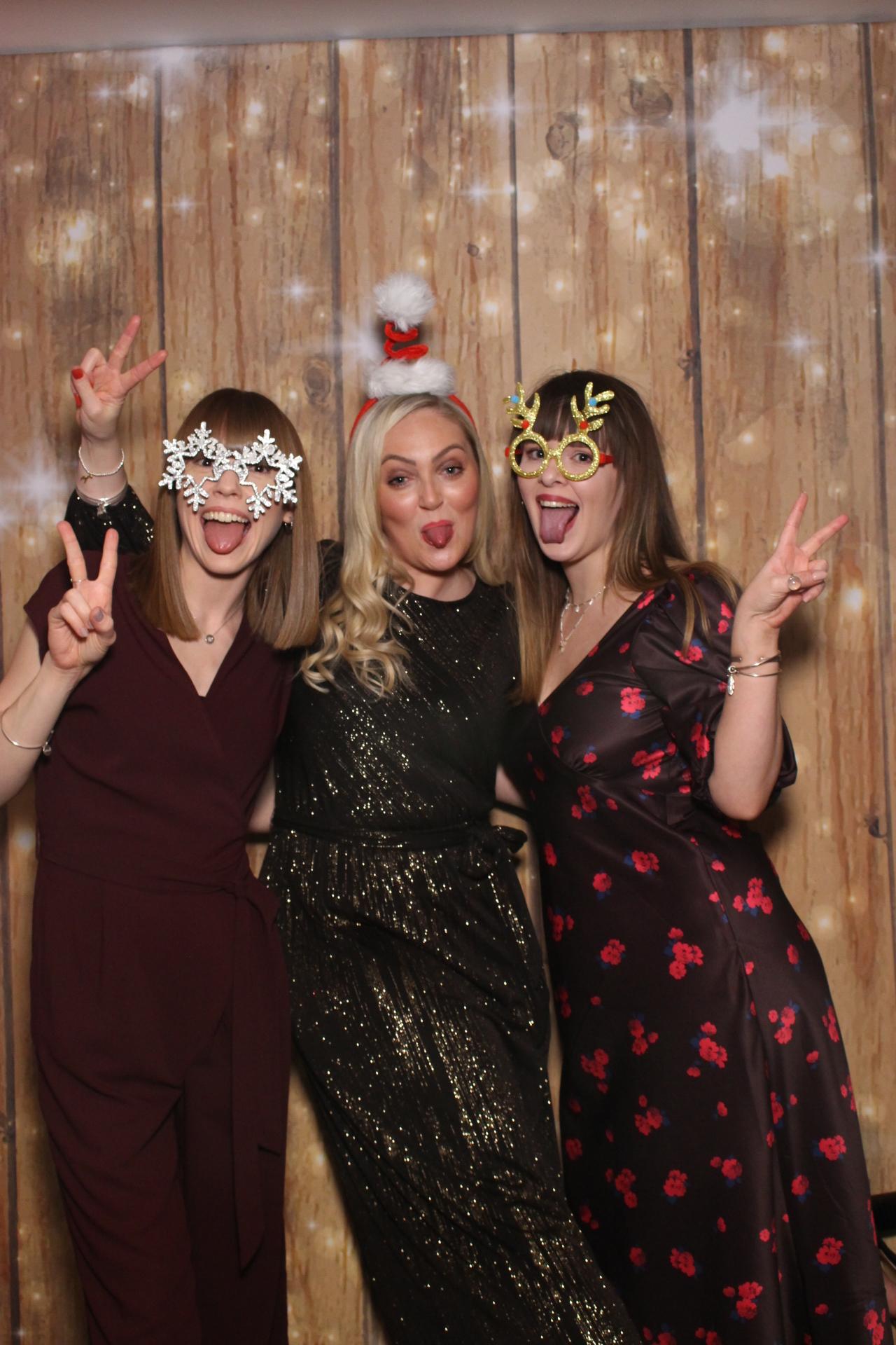 Ramsden international Christmas party  | View more photos from the event at gallery.magicimages.uk/u/MagicImages/Ramsden-international-Christmas-party