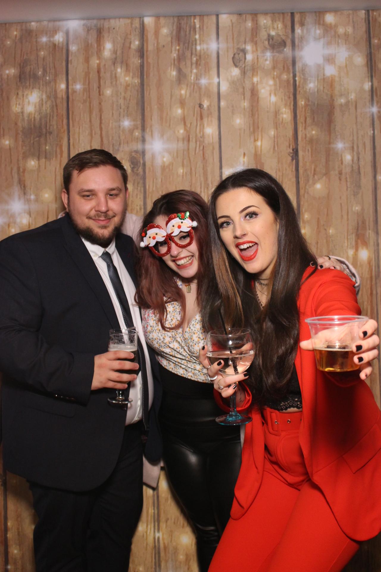 Ramsden international Christmas party  | View more photos from the event at gallery.magicimages.uk/u/MagicImages/Ramsden-international-Christmas-party